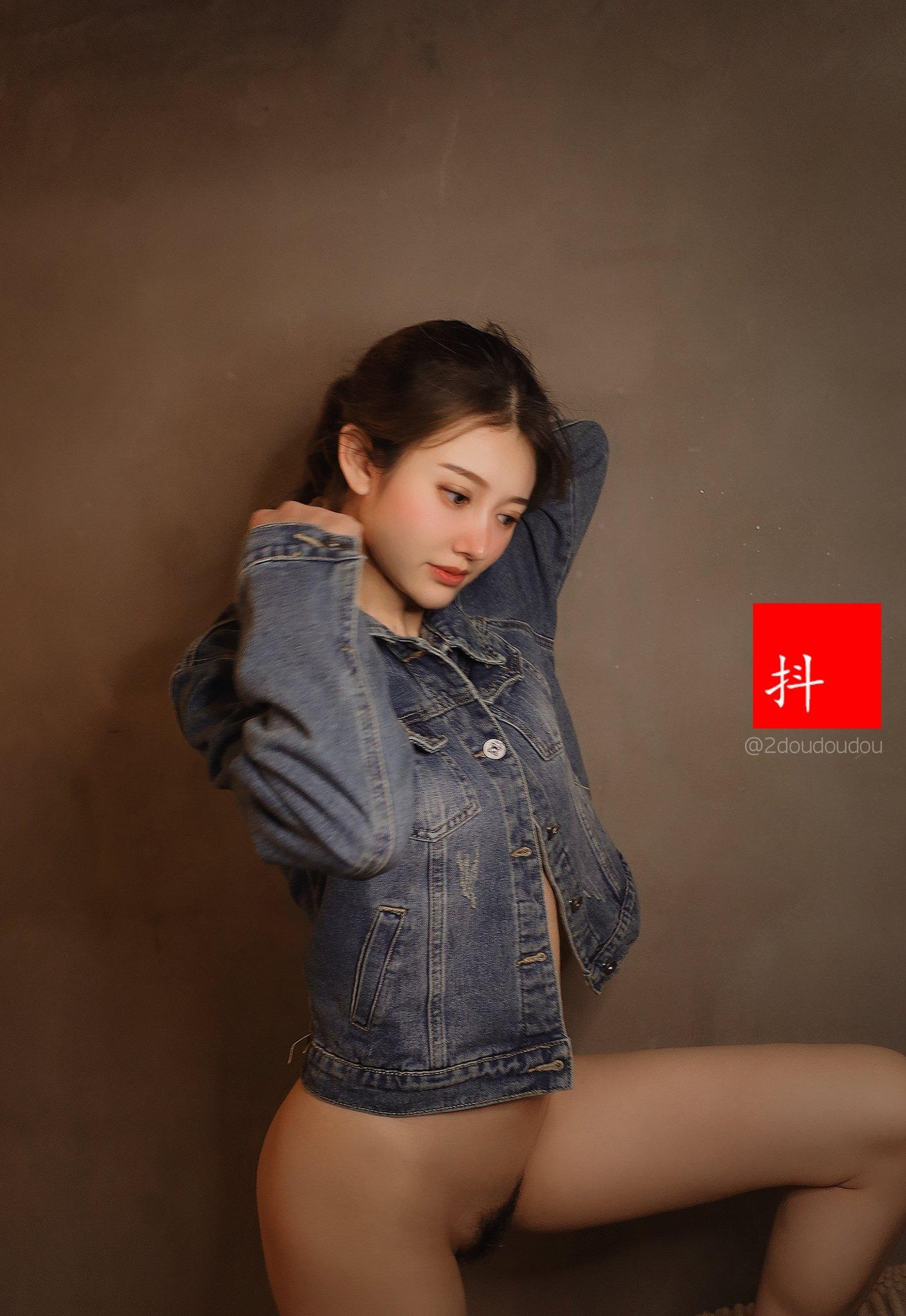 Dark Tone Photographer - Dou Shu Works Collection [202P