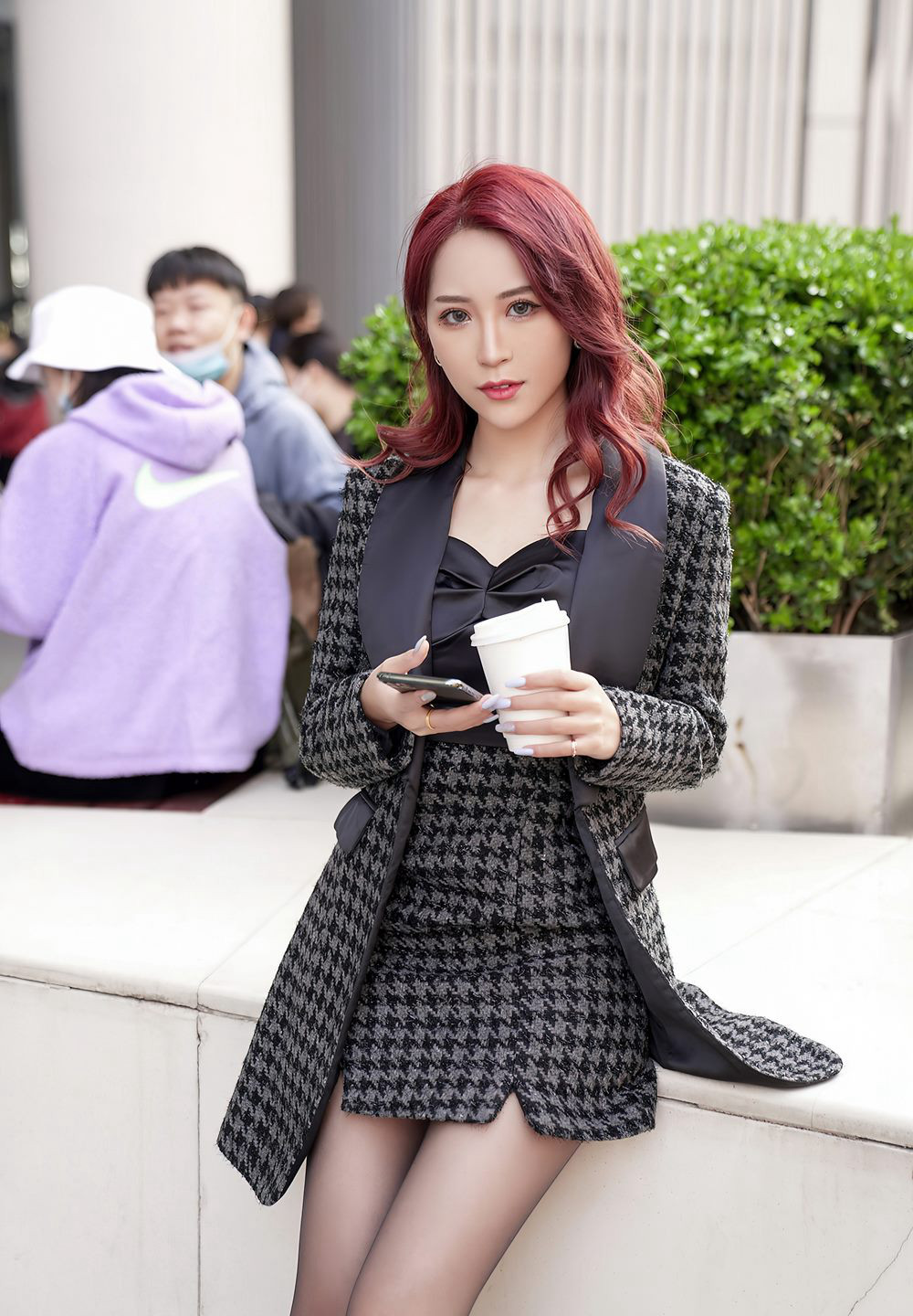 Zhou Muxi 2021 Sexy Uniform Secretary High Heels Taking Off Black Stockings Plot Sexy Photo Shoot