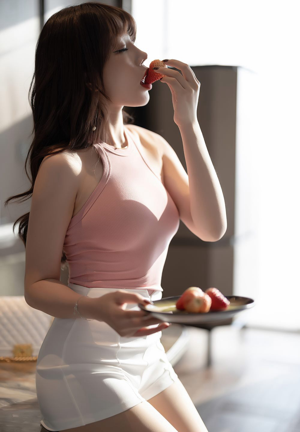 Zhi Zhi Booty fishnet stockings premium beautiful legs high heels young model sexy white hot pants flirtatious
