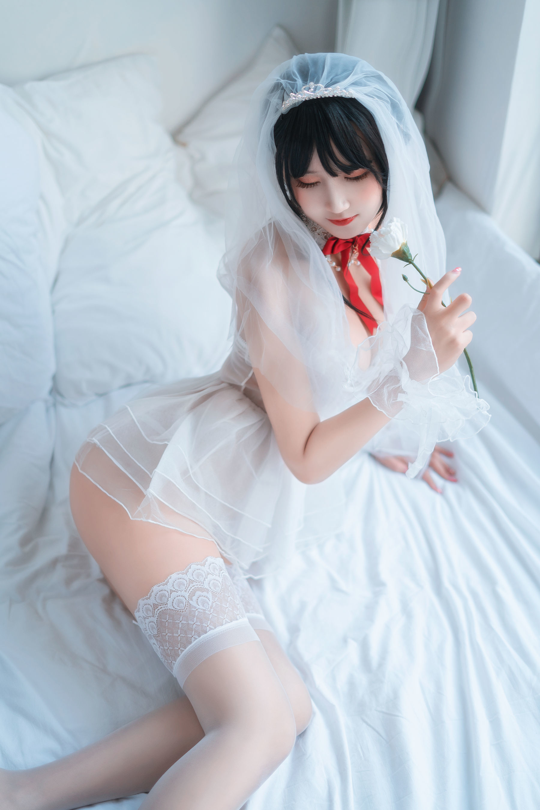COS福利] 微博妹子三度_69 - 婚紗孔雀翎