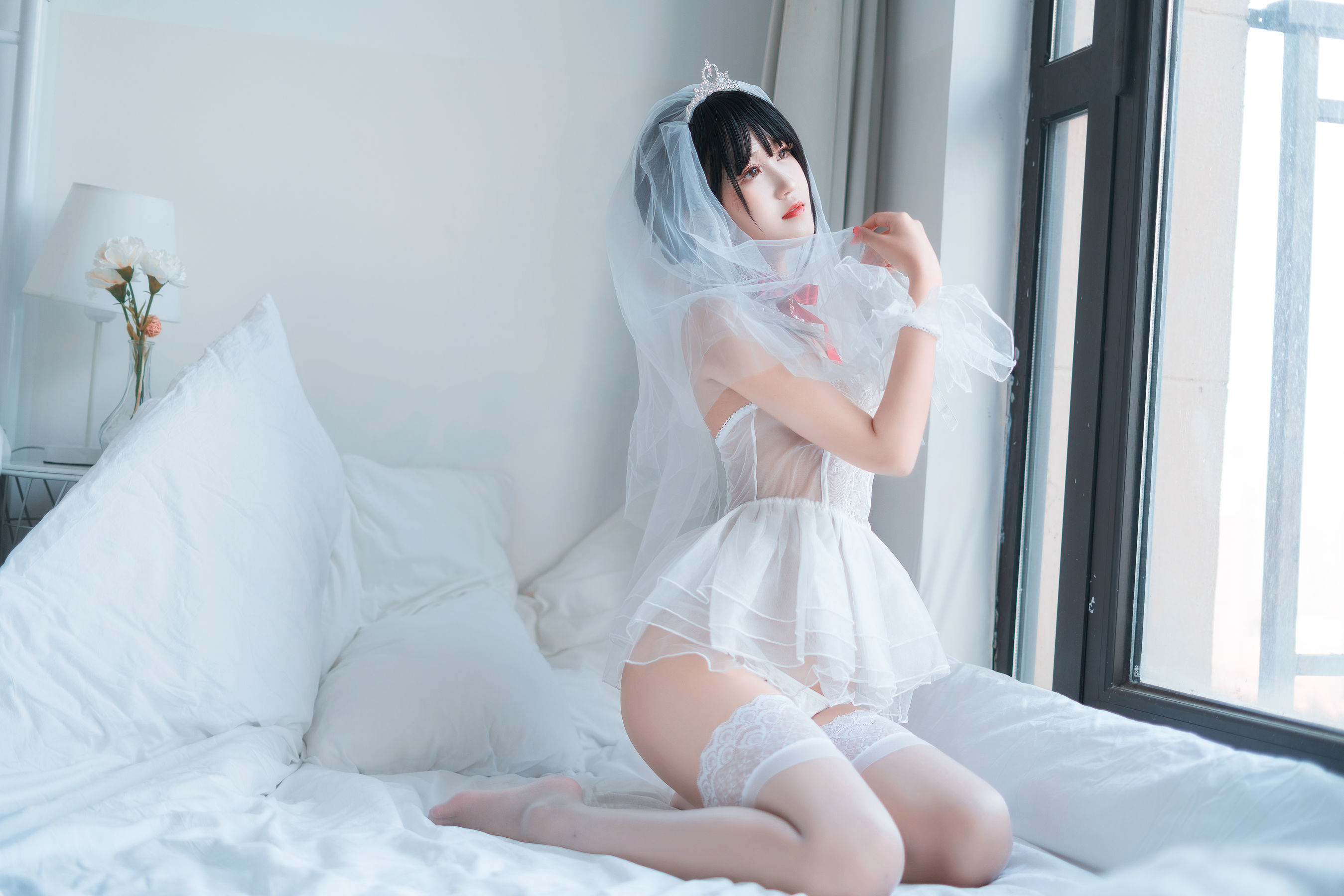 COS福利] 微博妹子三度_69 - 婚紗孔雀翎
