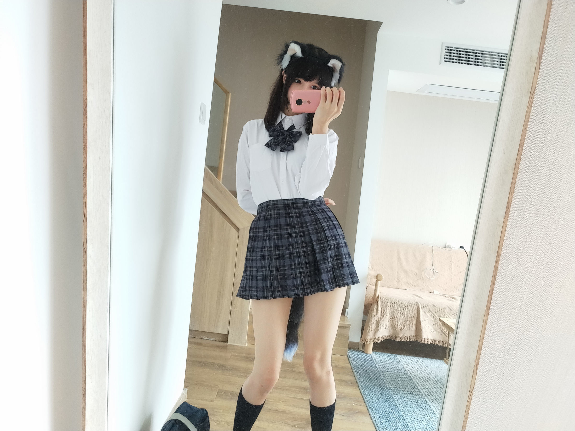COS福利] 娜吉莎魔物喵[fantia] - 可愛的轉學生