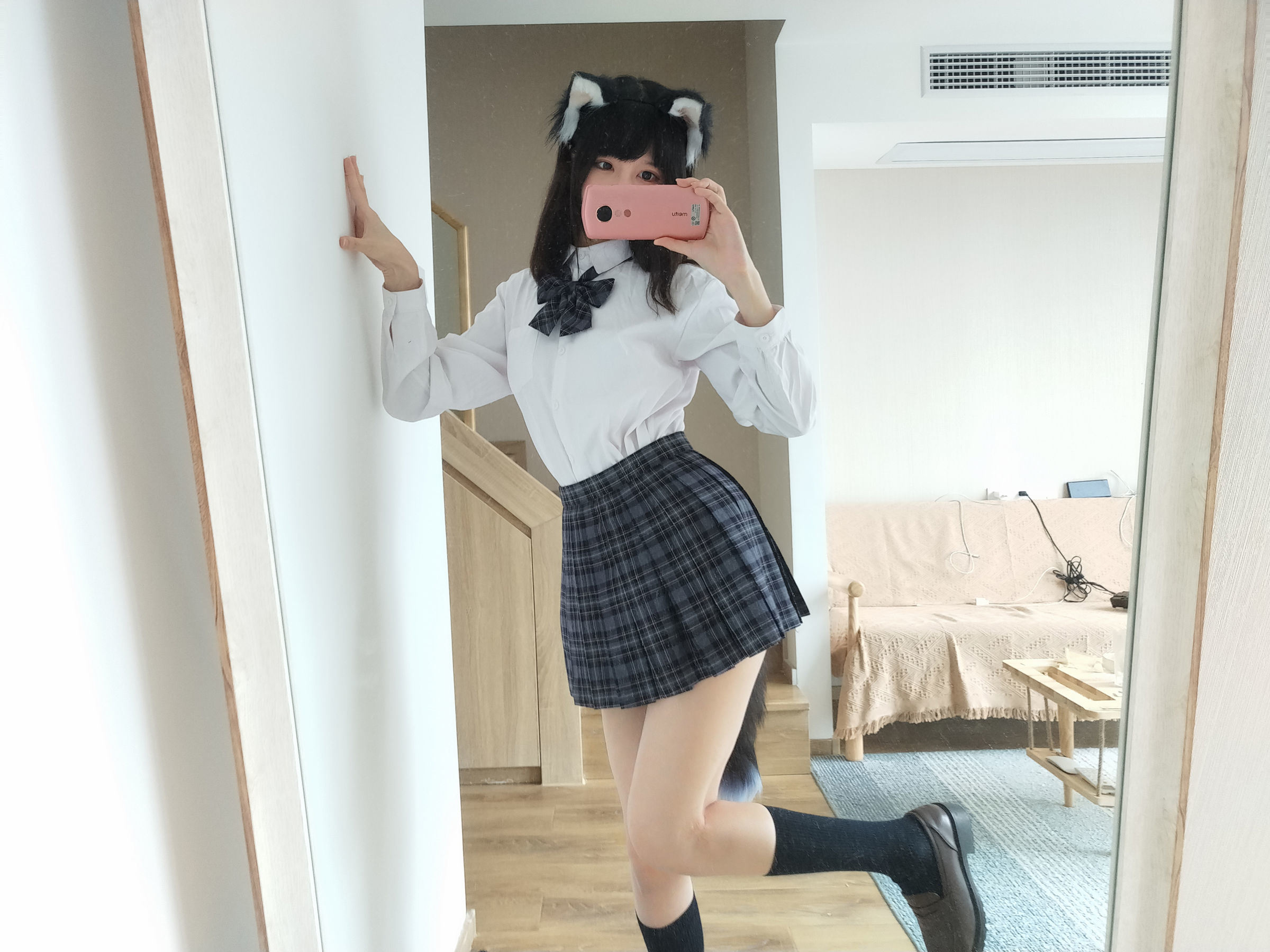 COS福利] 娜吉莎魔物喵[fantia] - 可愛的轉學生