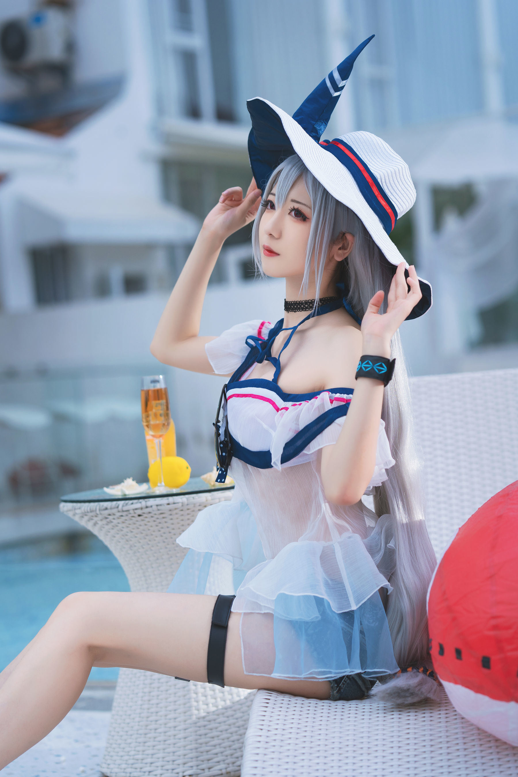 COS福利] 小姐姐彌音音ww - 明日方舟 斯卡蒂泳裝