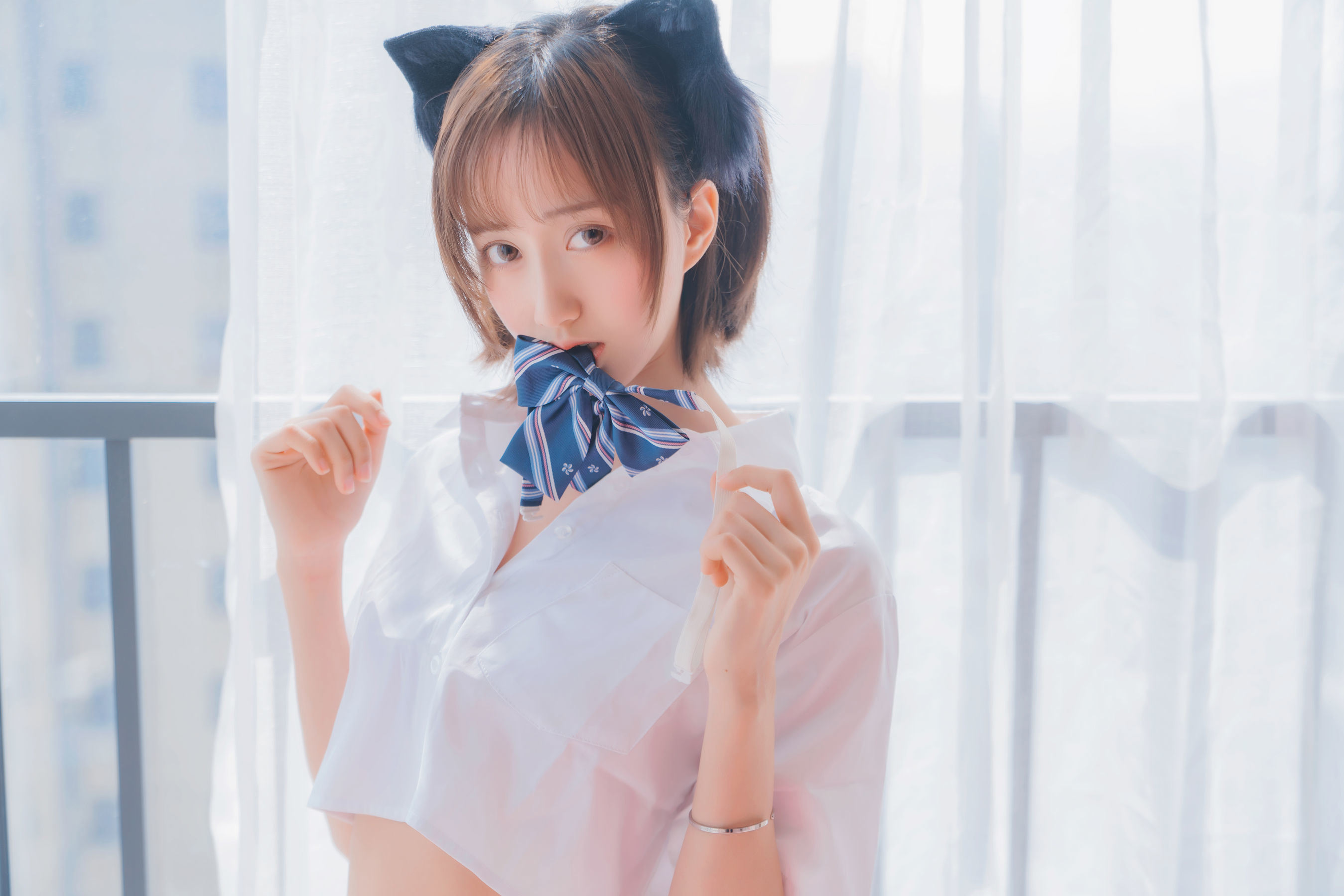COS Welfare] Moe-style Big Sister Mu MianMian OwO - Cat in Arms