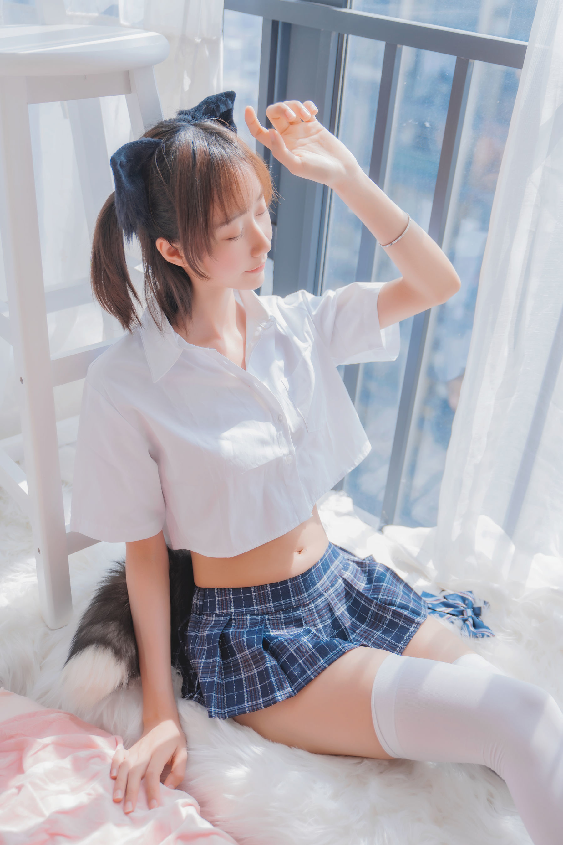 COS Welfare] Moe-style Big Sister Mu MianMian OwO - Cat in Arms