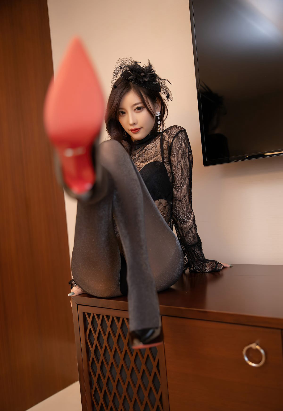 楊晨晨2021誘惑磨砂黑絲襪透明美腿絲襪美腿高跟美臀