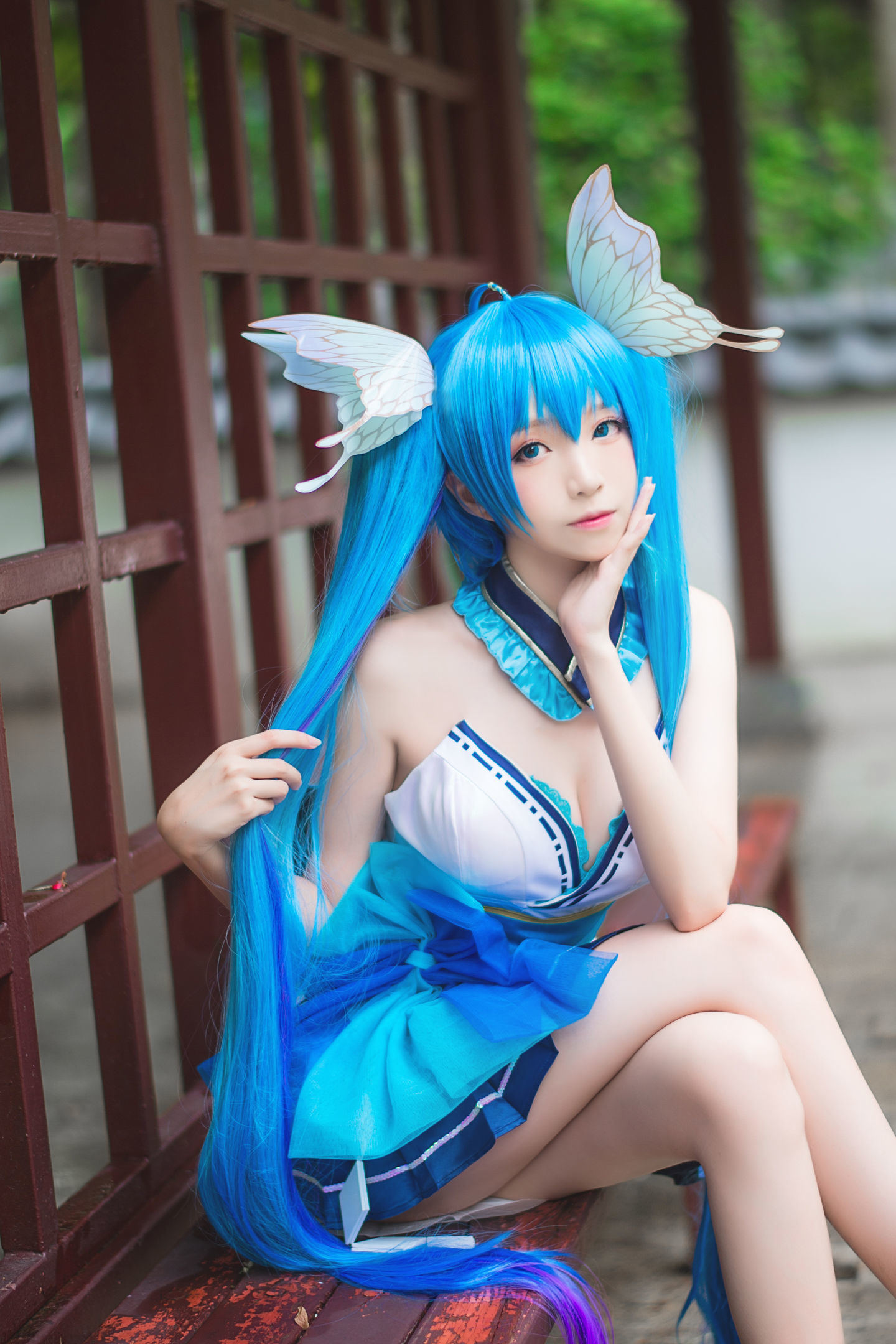 COS福利] 長腿 Coser 青青子Js - 初音未來