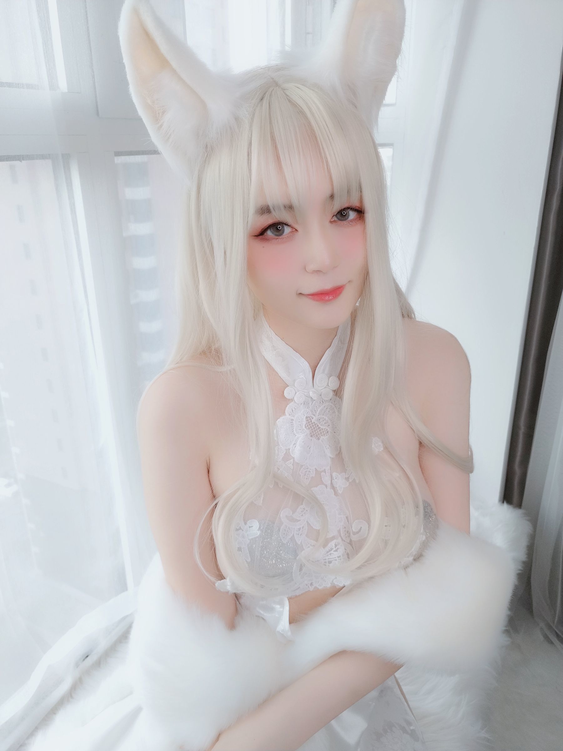 COS Phúc lợi] Coser Chị Bạc - Thỏ Trắng