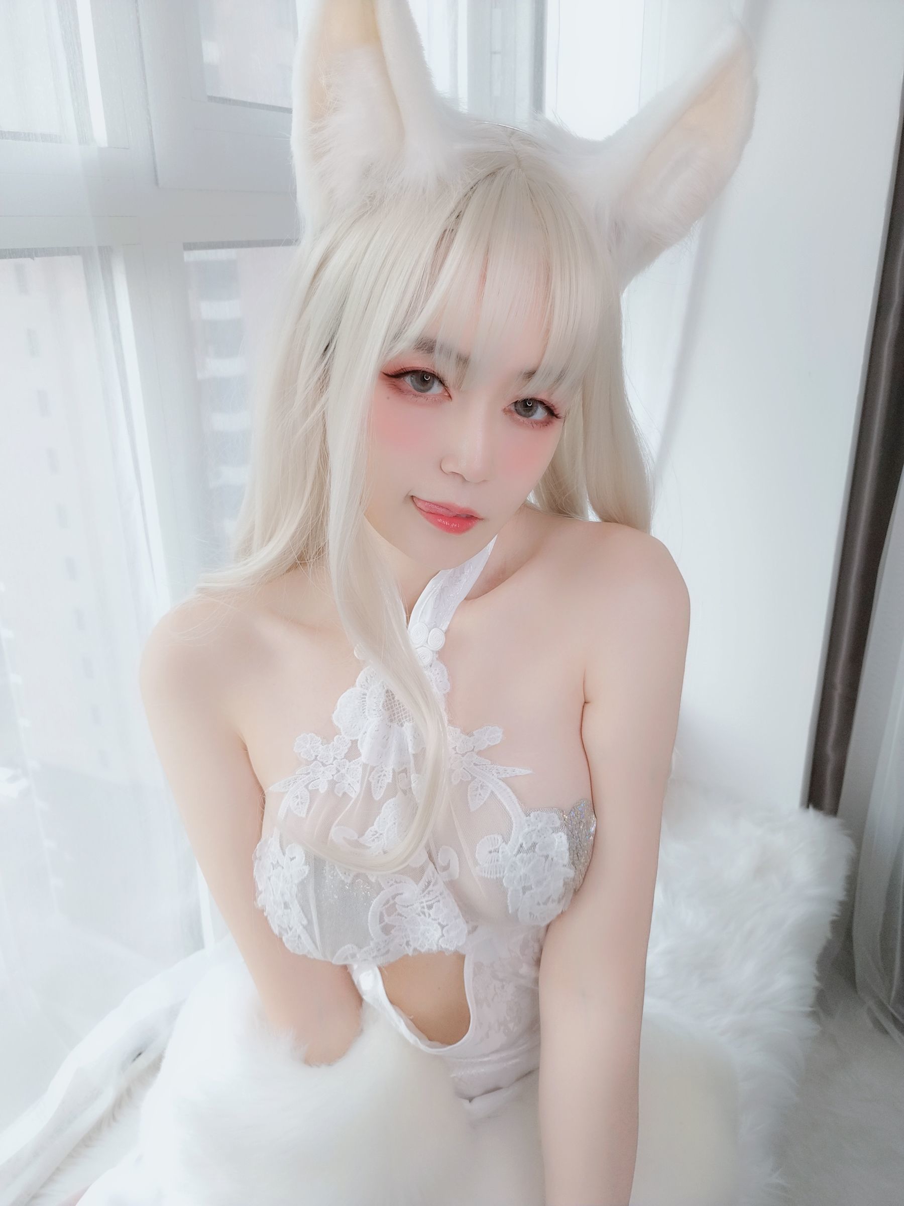 COS Phúc lợi] Coser Chị Bạc - Thỏ Trắng