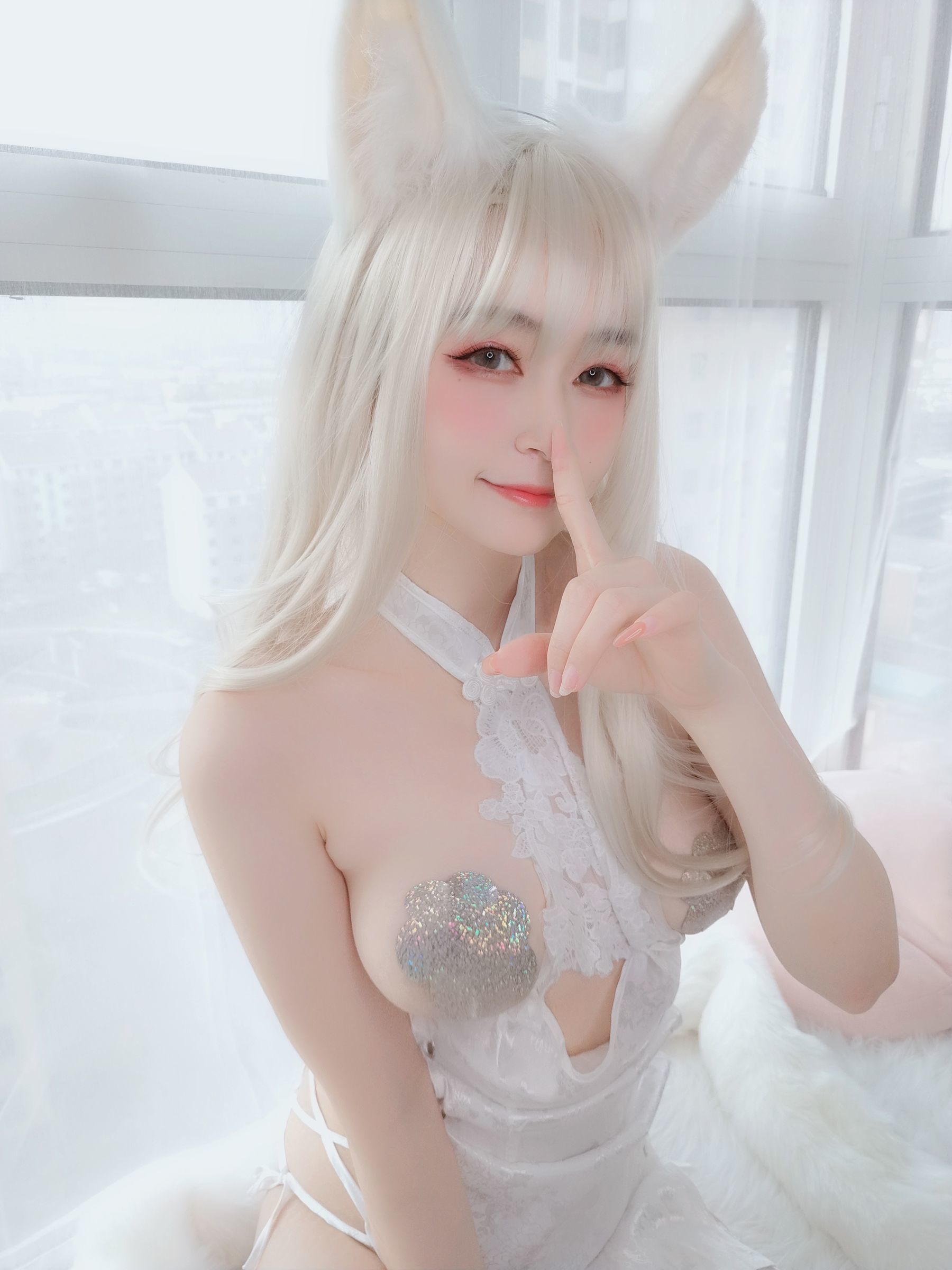 COS Phúc lợi] Coser Chị Bạc - Thỏ Trắng