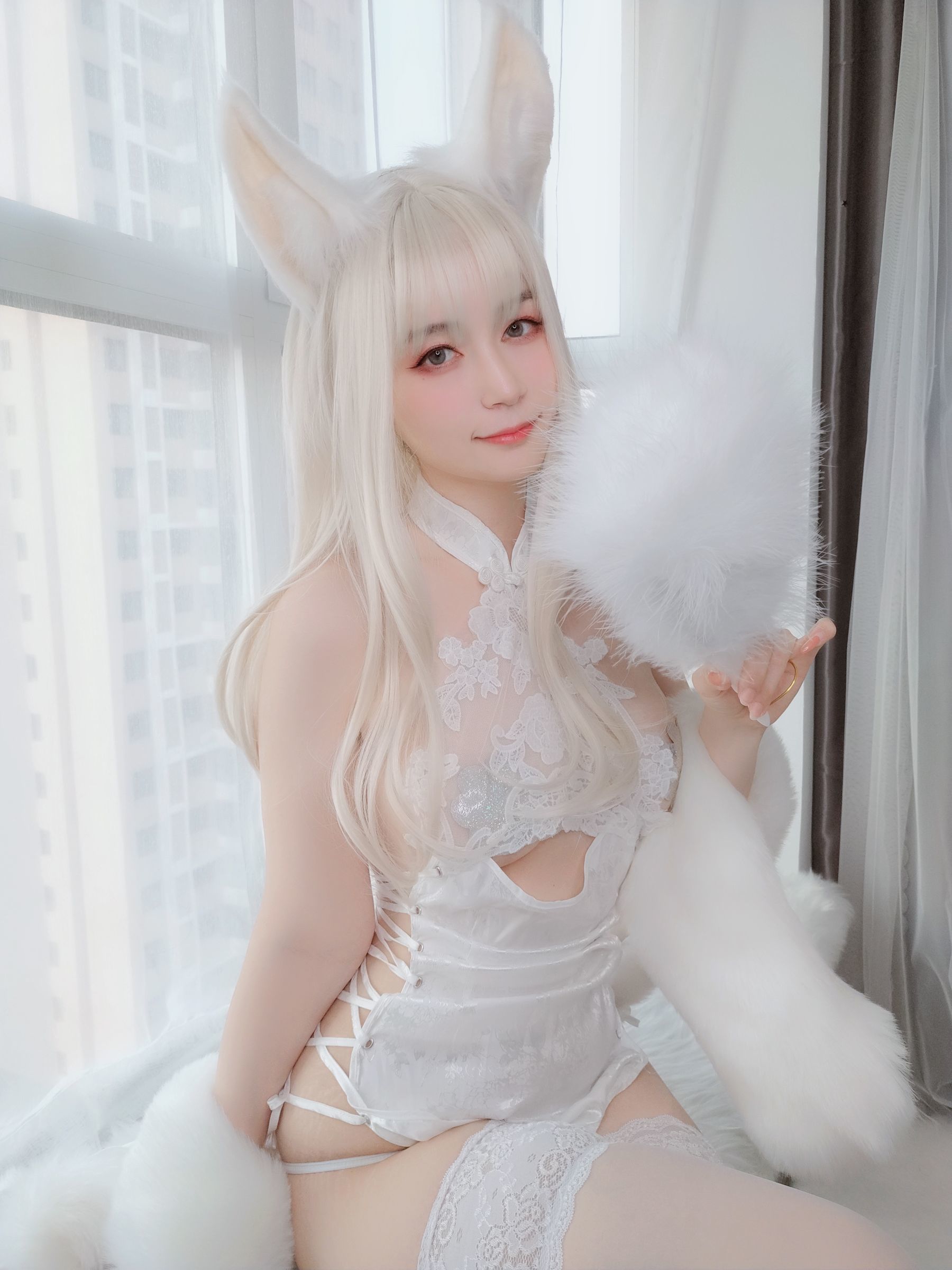 コスプレの福利] コサーお姉さん白銀 - 白うさぎ