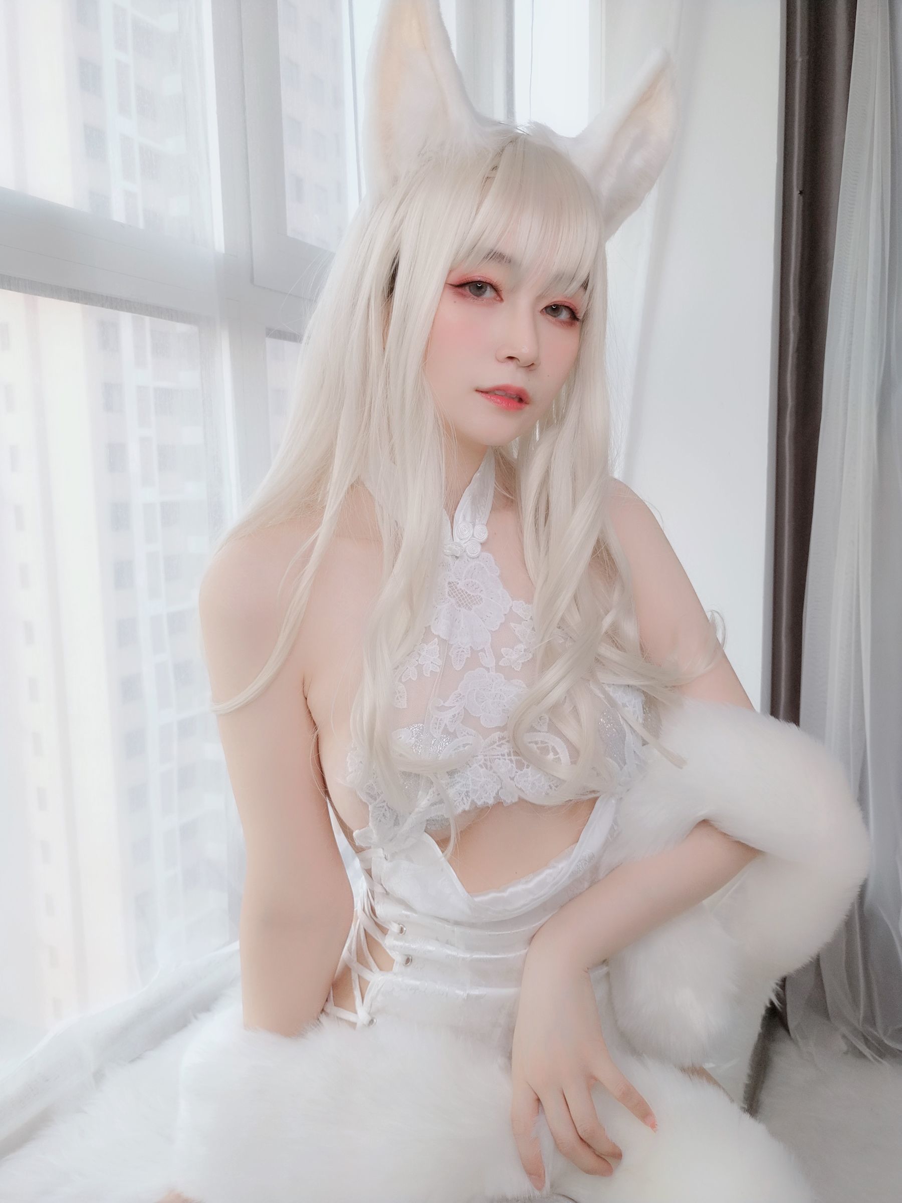 コスプレの福利] コサーお姉さん白銀 - 白うさぎ