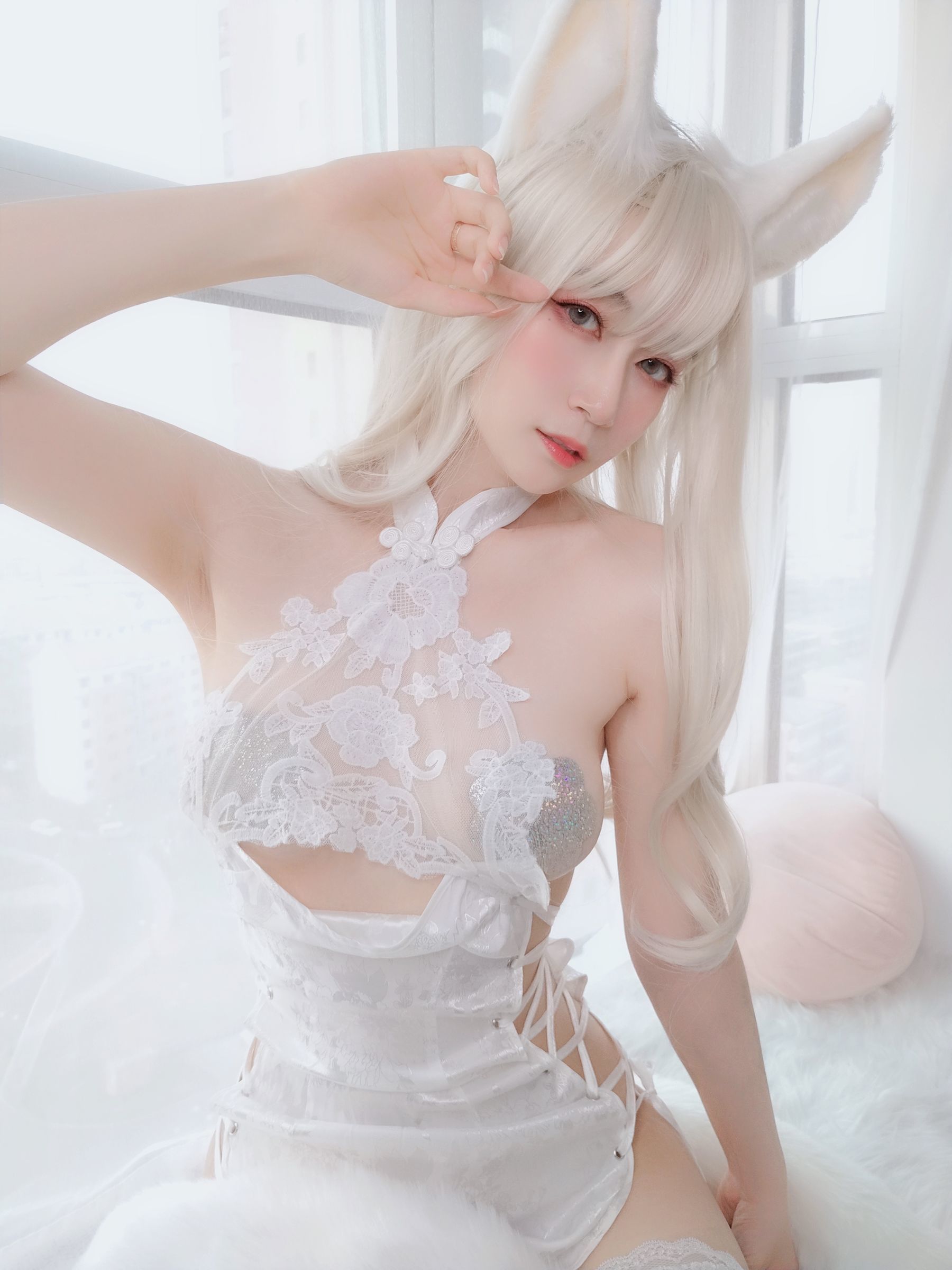 コスプレの福利] コサーお姉さん白銀 - 白うさぎ