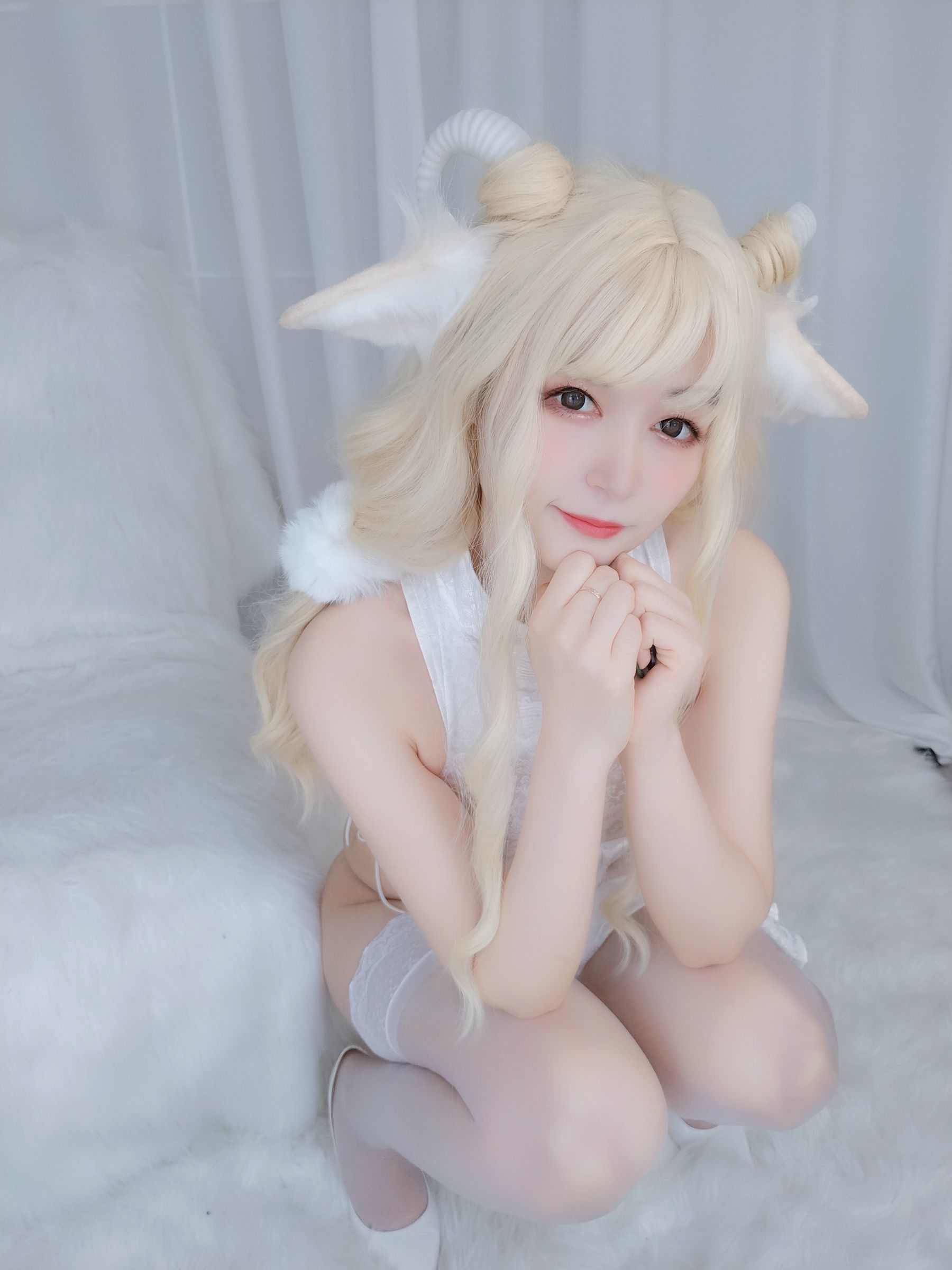 COS Phúc Lợi] Coser Cô Gái Bạc - Qipao Trắng
