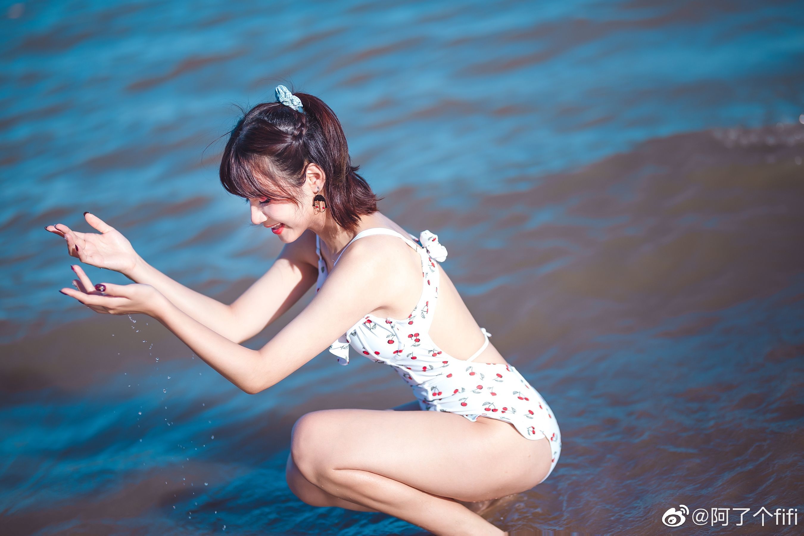 COS Welfare] Anime Blogger A Ge Le Fifi - Summer Swimsuit