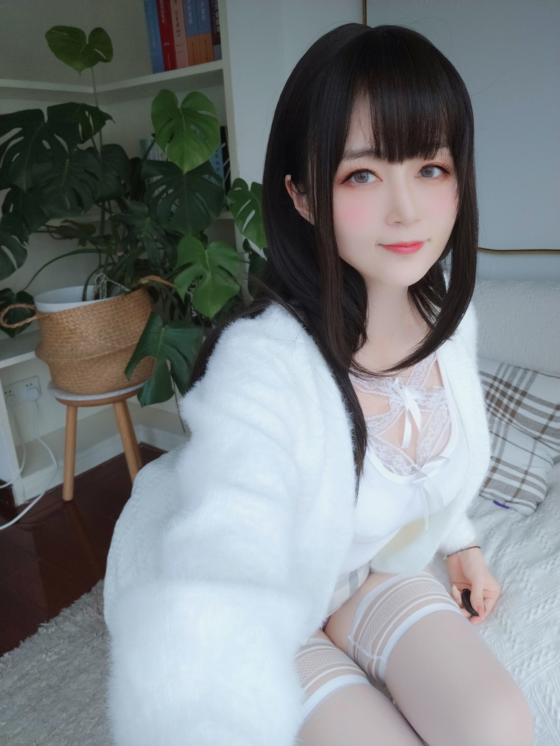 COS Welfare] Coser Miss Bai Yin - White Lace