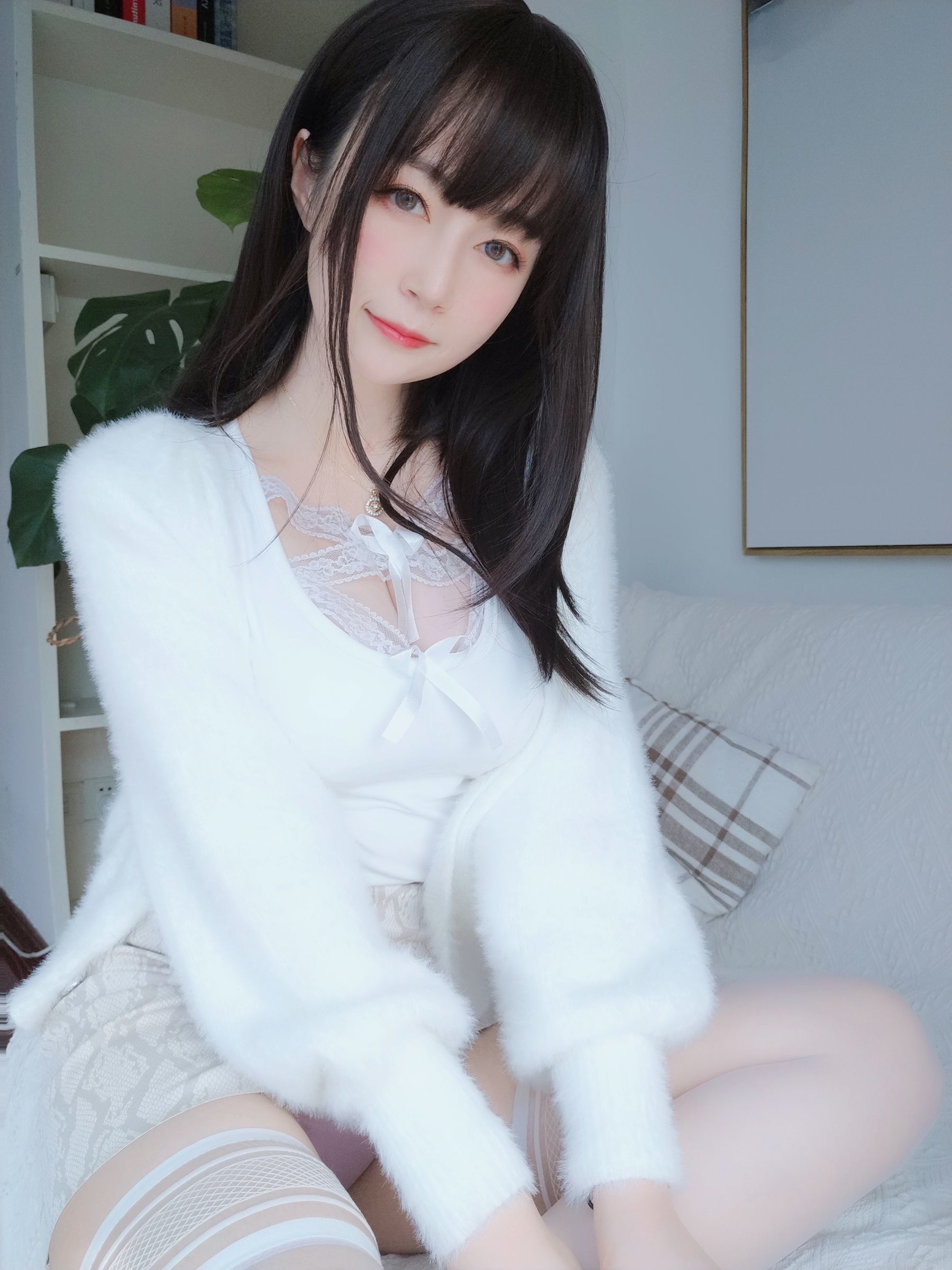 COS Welfare] Coser Miss Bai Yin - White Lace