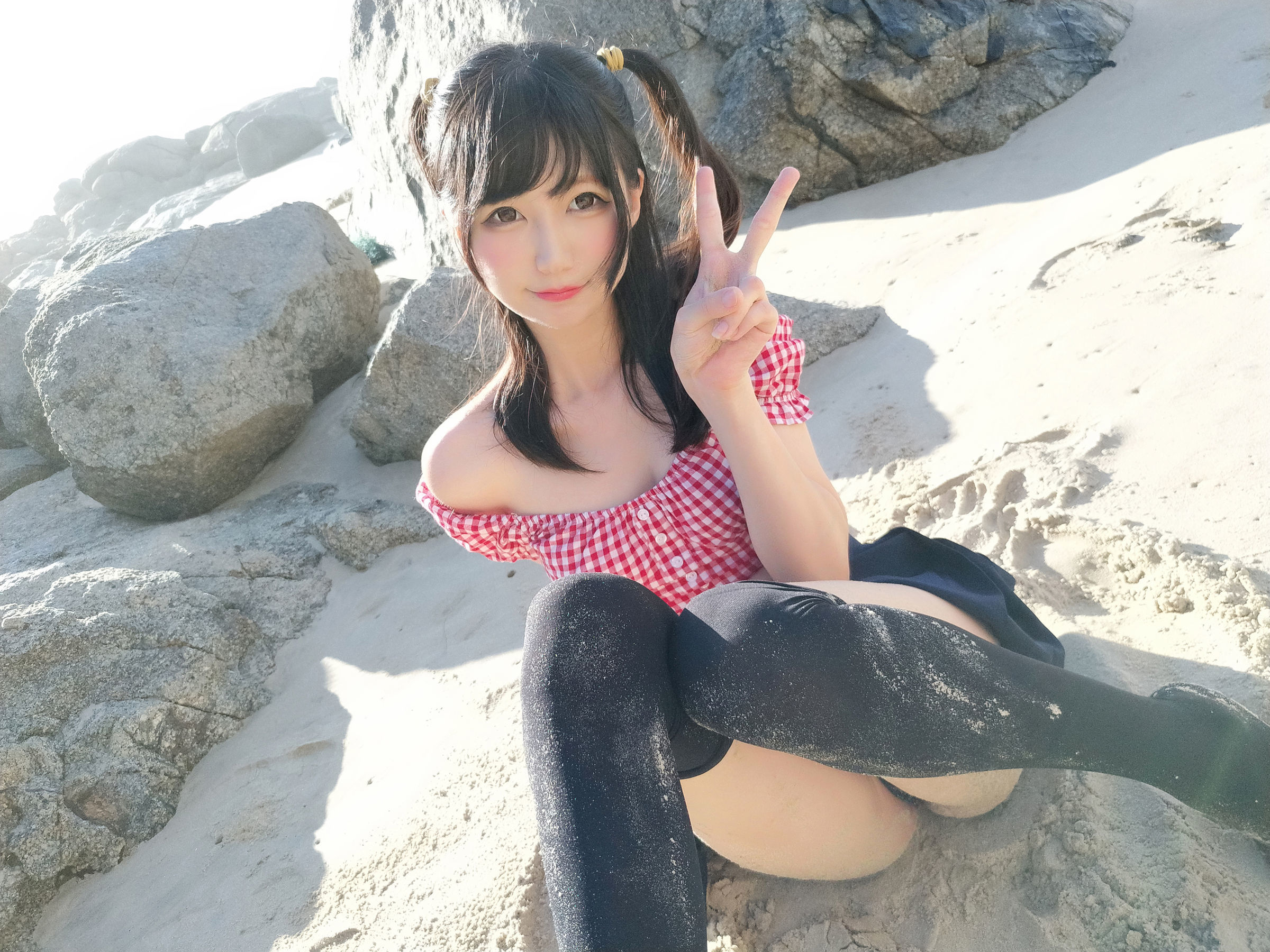 COS Welfare] Nagisa Monster Meow - Island Travel Selfie