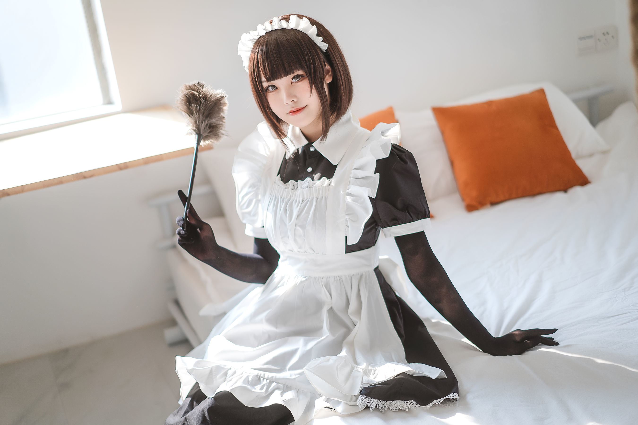 COS ウェルフェア] 萌え系お姉さん ミツジュウネコキュー - 民宿 メイド