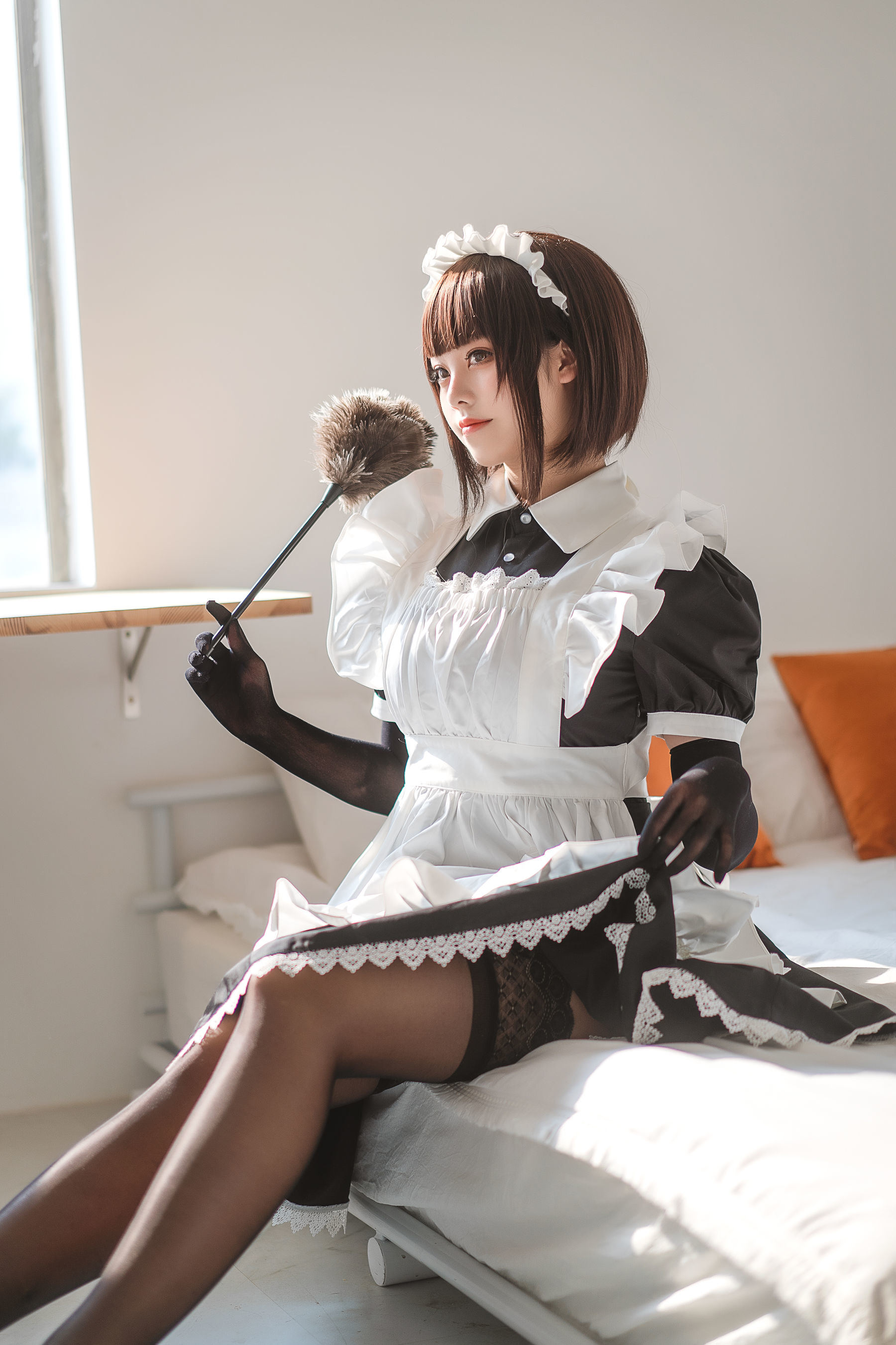 COS ウェルフェア] 萌え系お姉さん ミツジュウネコキュー - 民宿 メイド