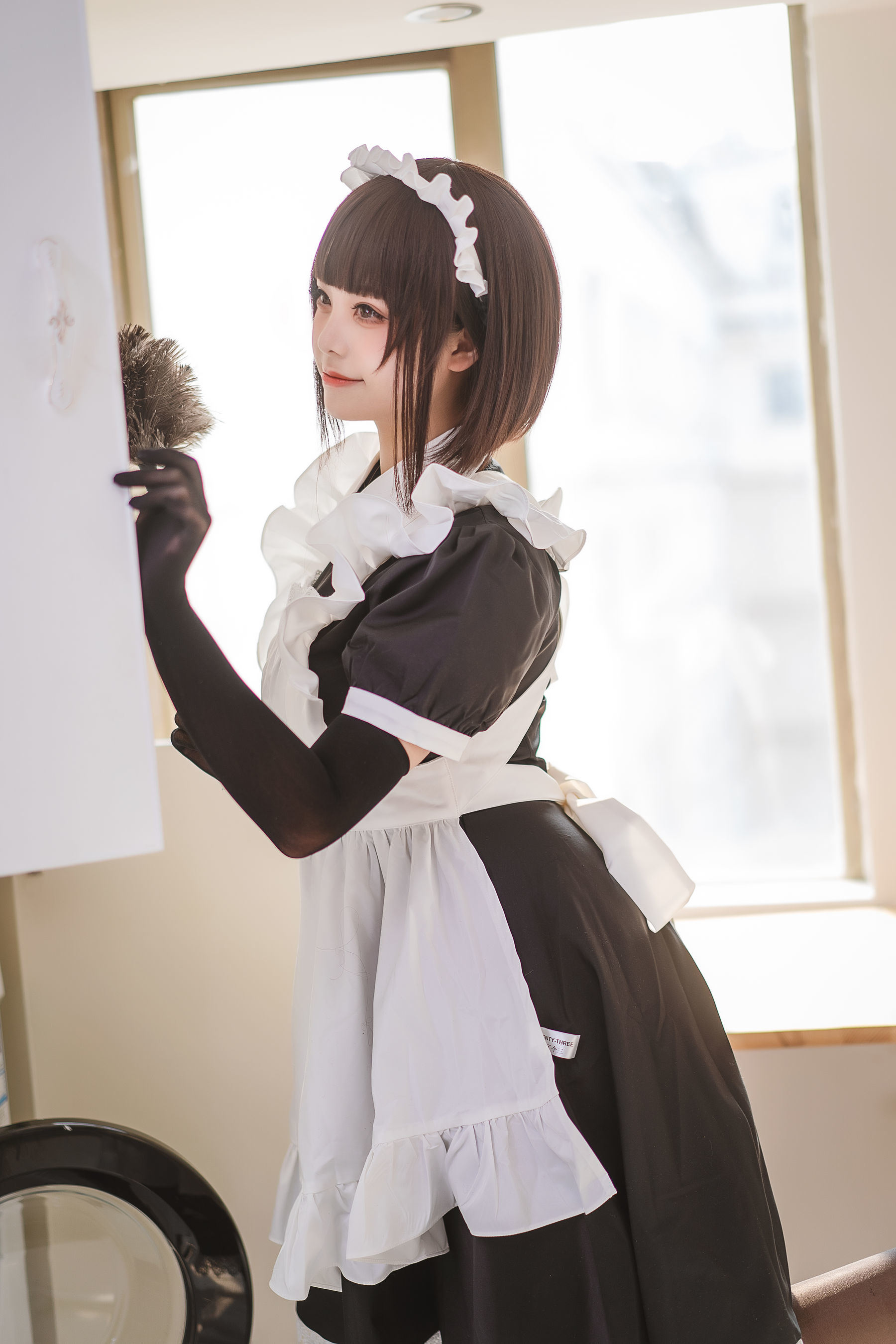 COS ウェルフェア] 萌え系お姉さん ミツジュウネコキュー - 民宿 メイド