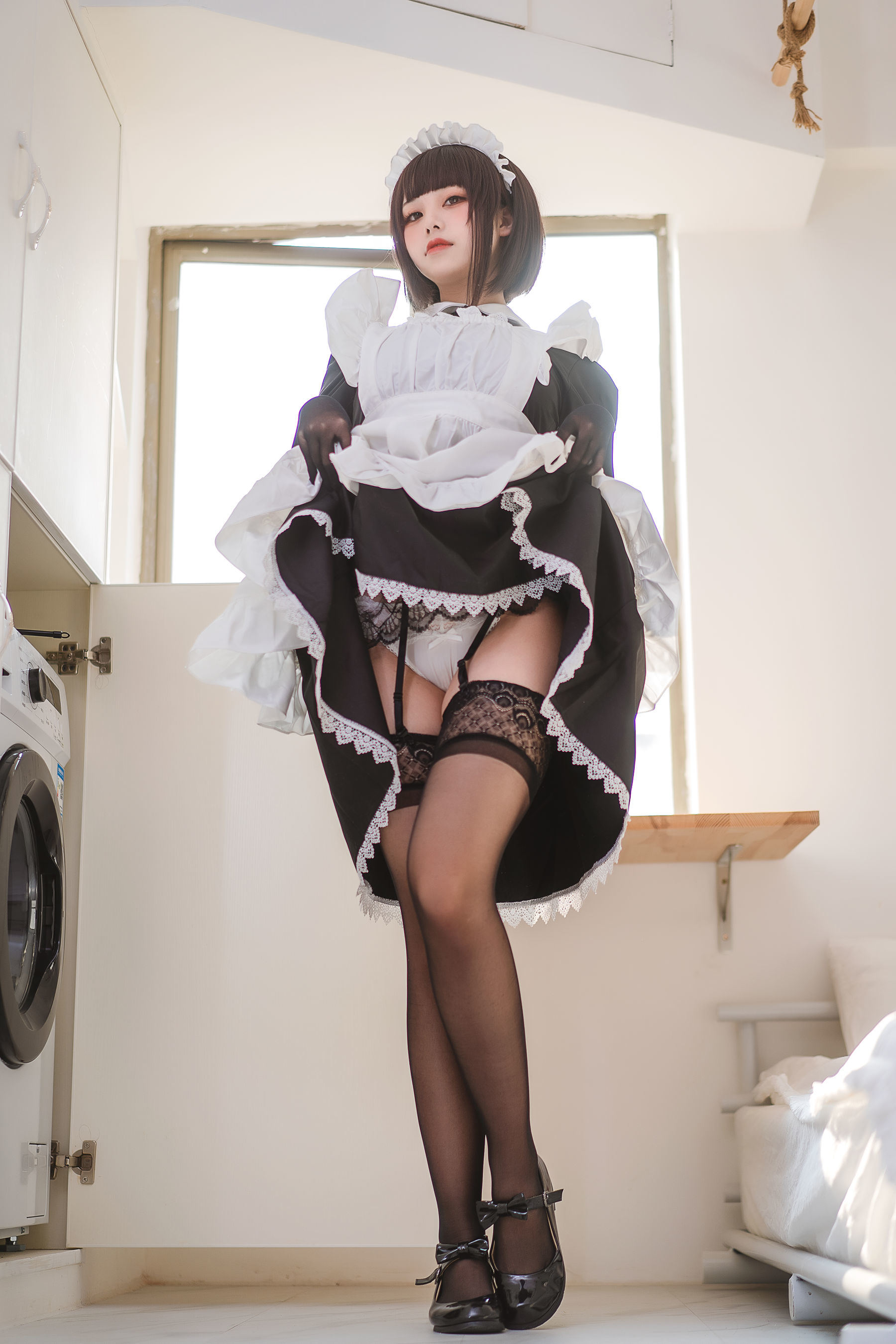 COS ウェルフェア] 萌え系お姉さん ミツジュウネコキュー - 民宿 メイド