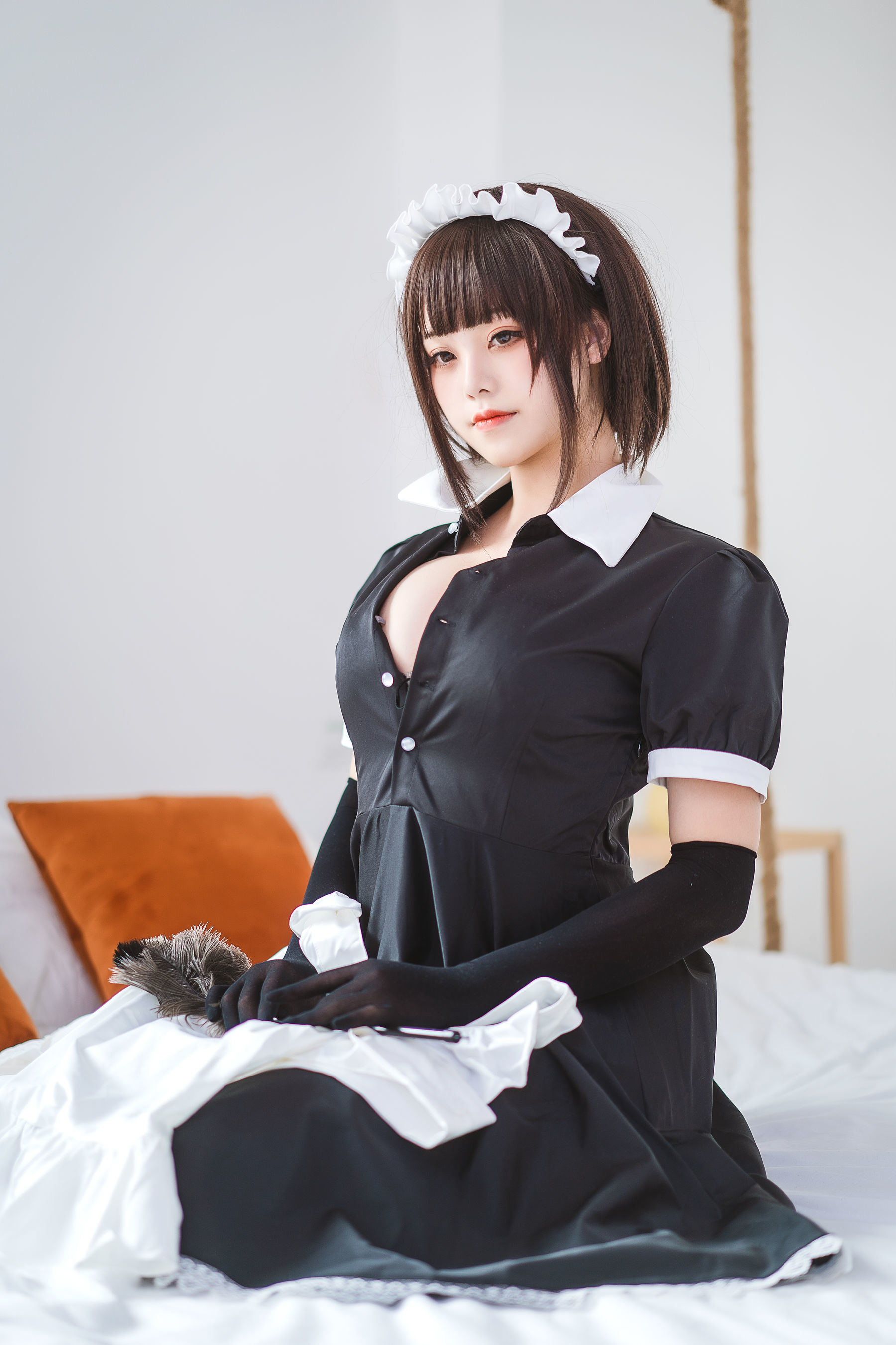 COS ウェルフェア] 萌え系お姉さん ミツジュウネコキュー - 民宿 メイド