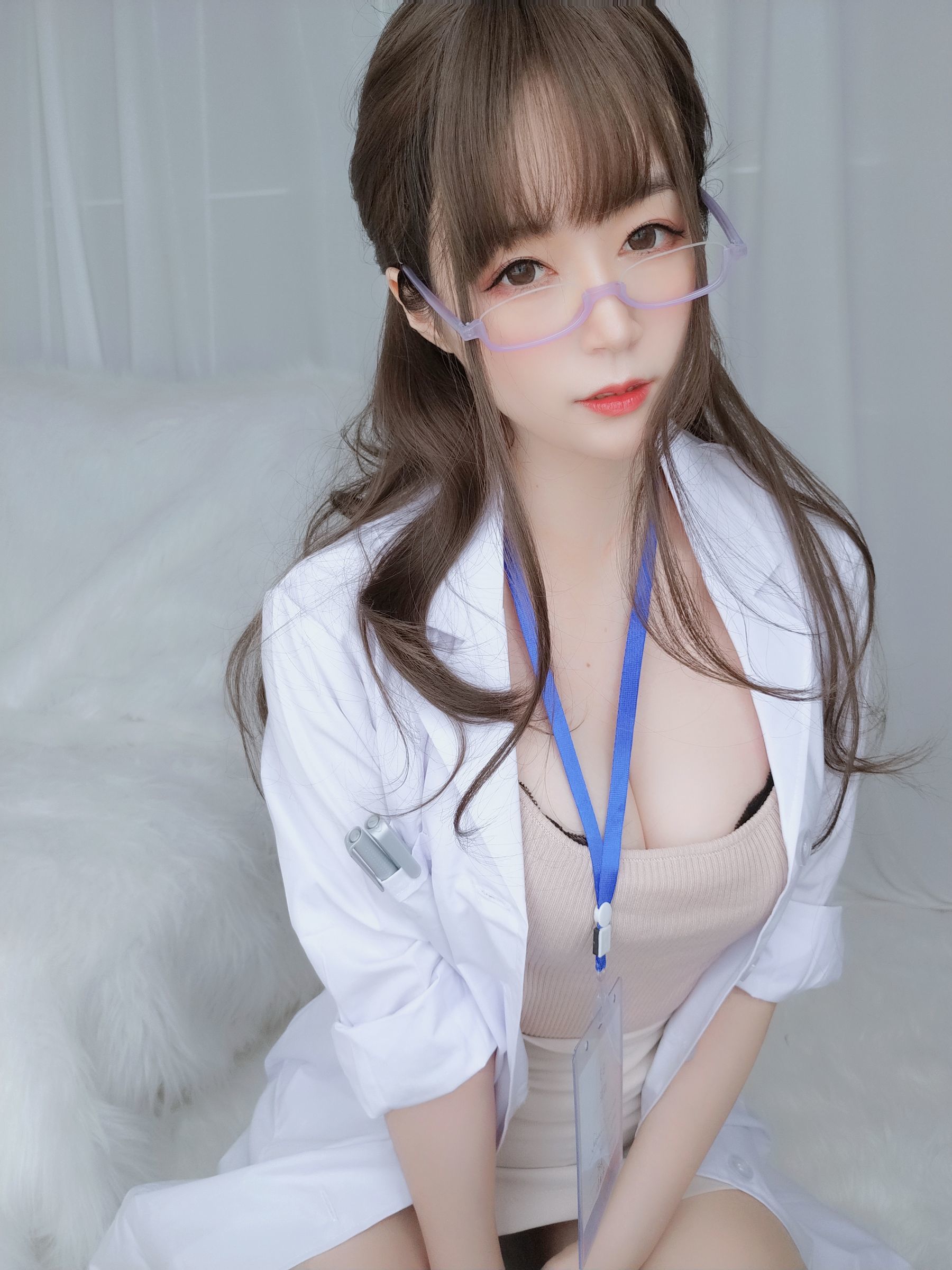 COS Welfare] Coser Miss Silver - Private Doctor