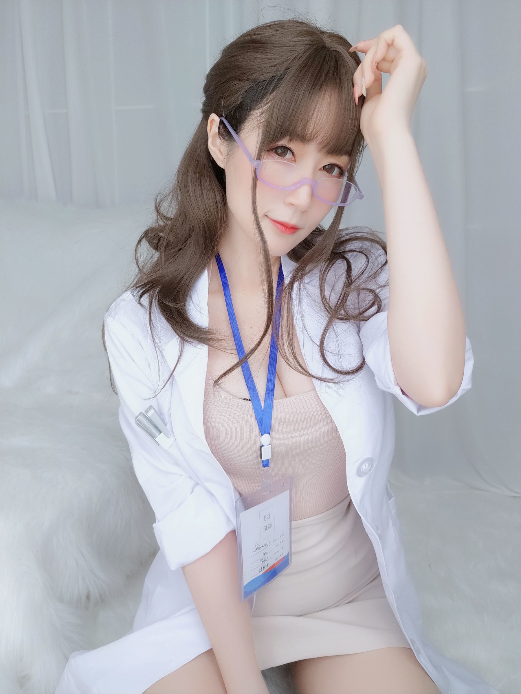 COS Welfare] Coser Miss Silver - Private Doctor