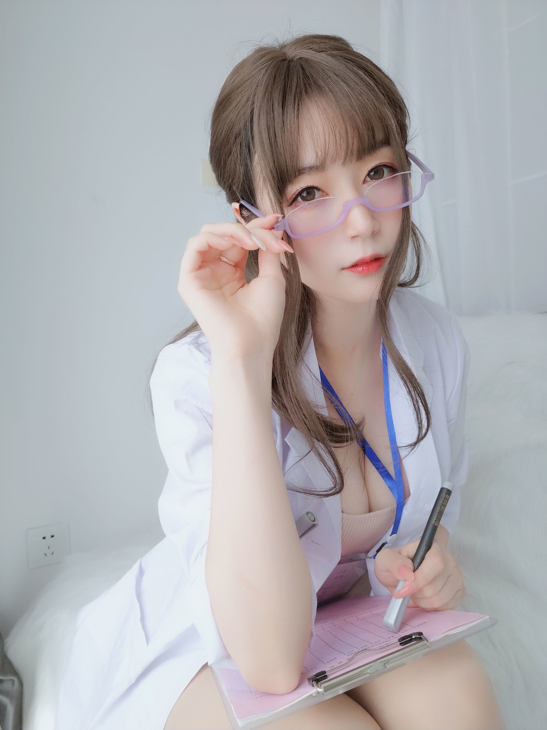 COS Welfare] Coser Miss Silver - Private Doctor