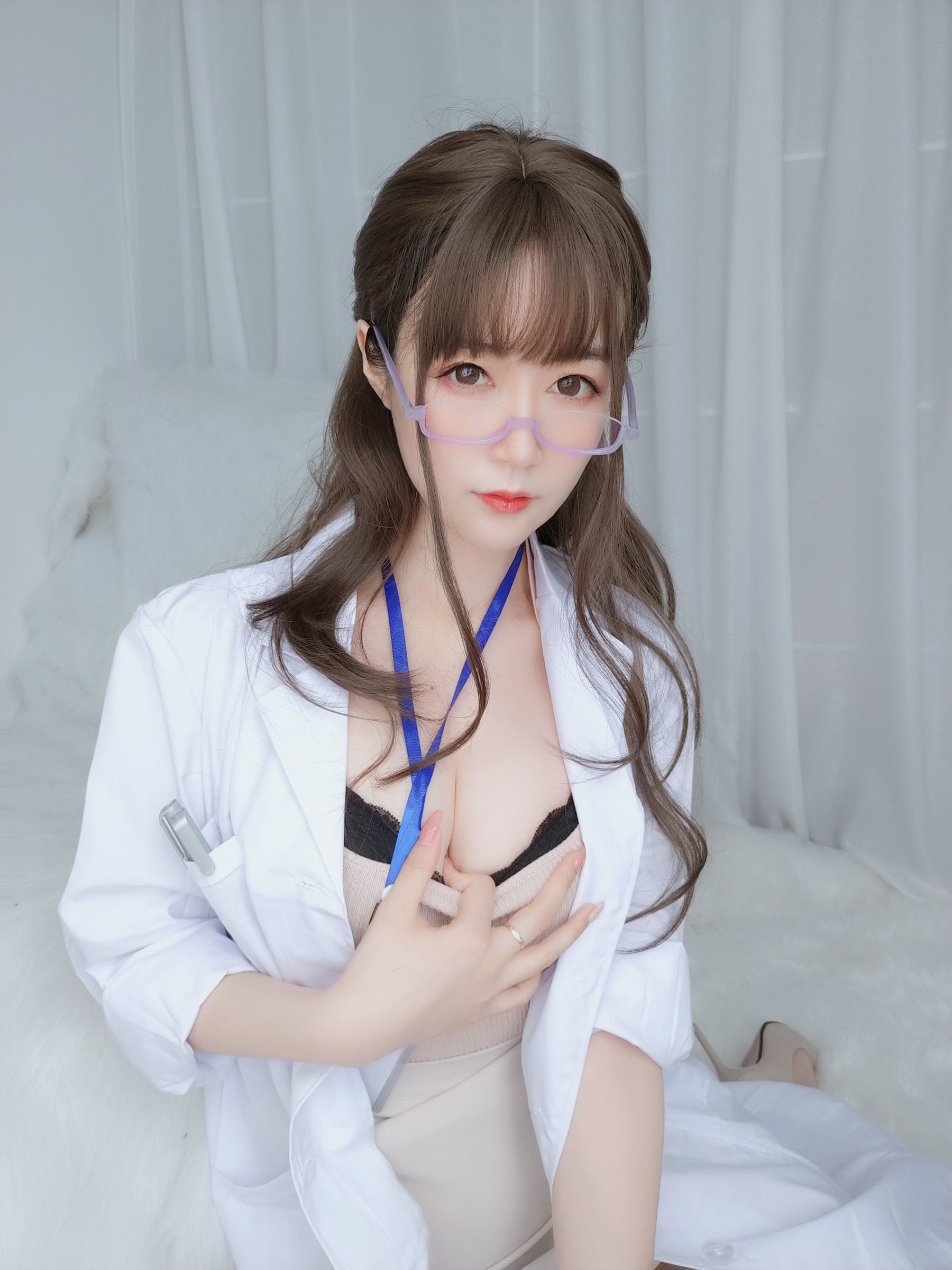 COS福利] 科瑟小姐姐白銀 - 私人醫生