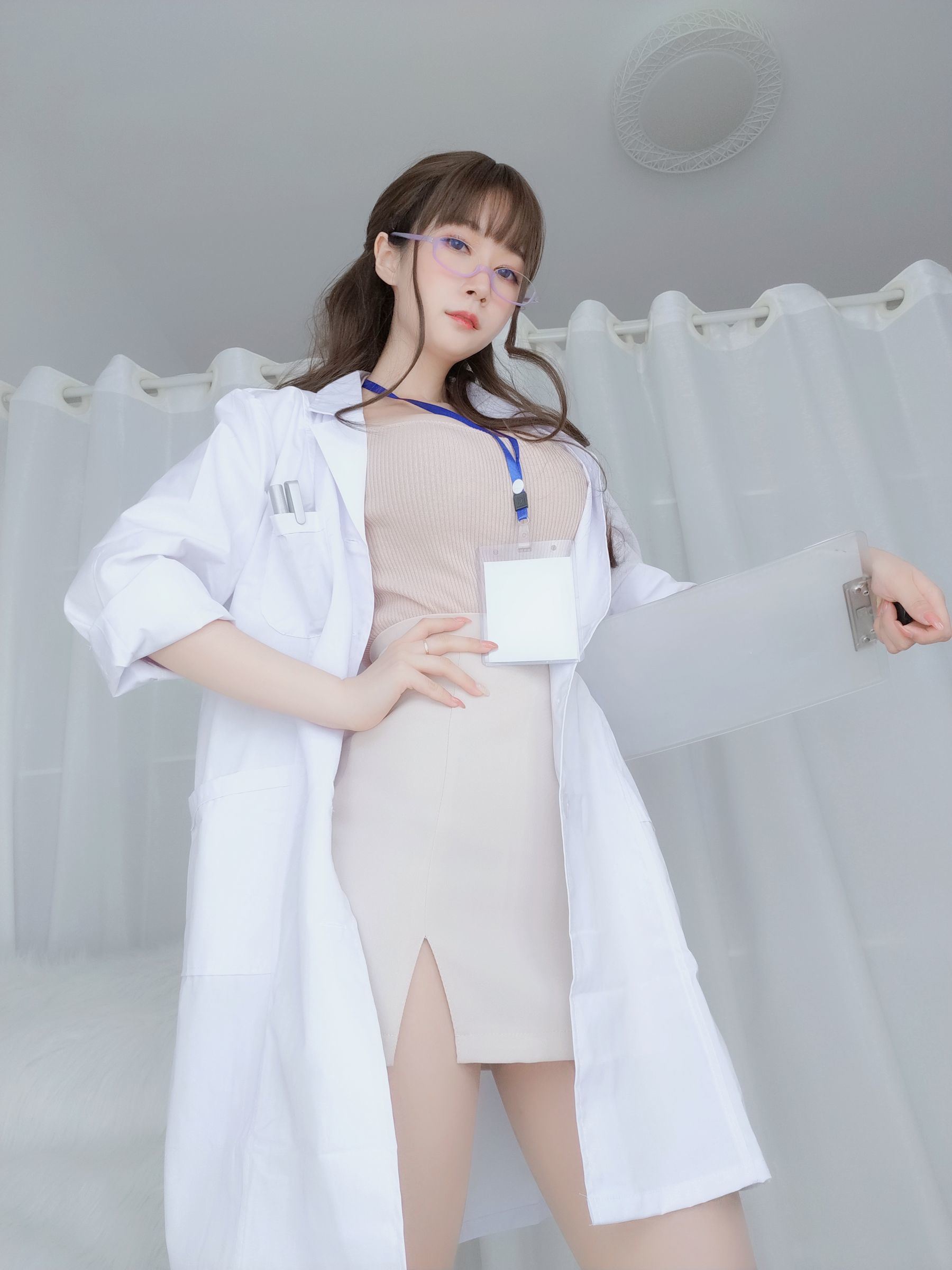 COS Welfare] Coser Miss Silver - Private Doctor