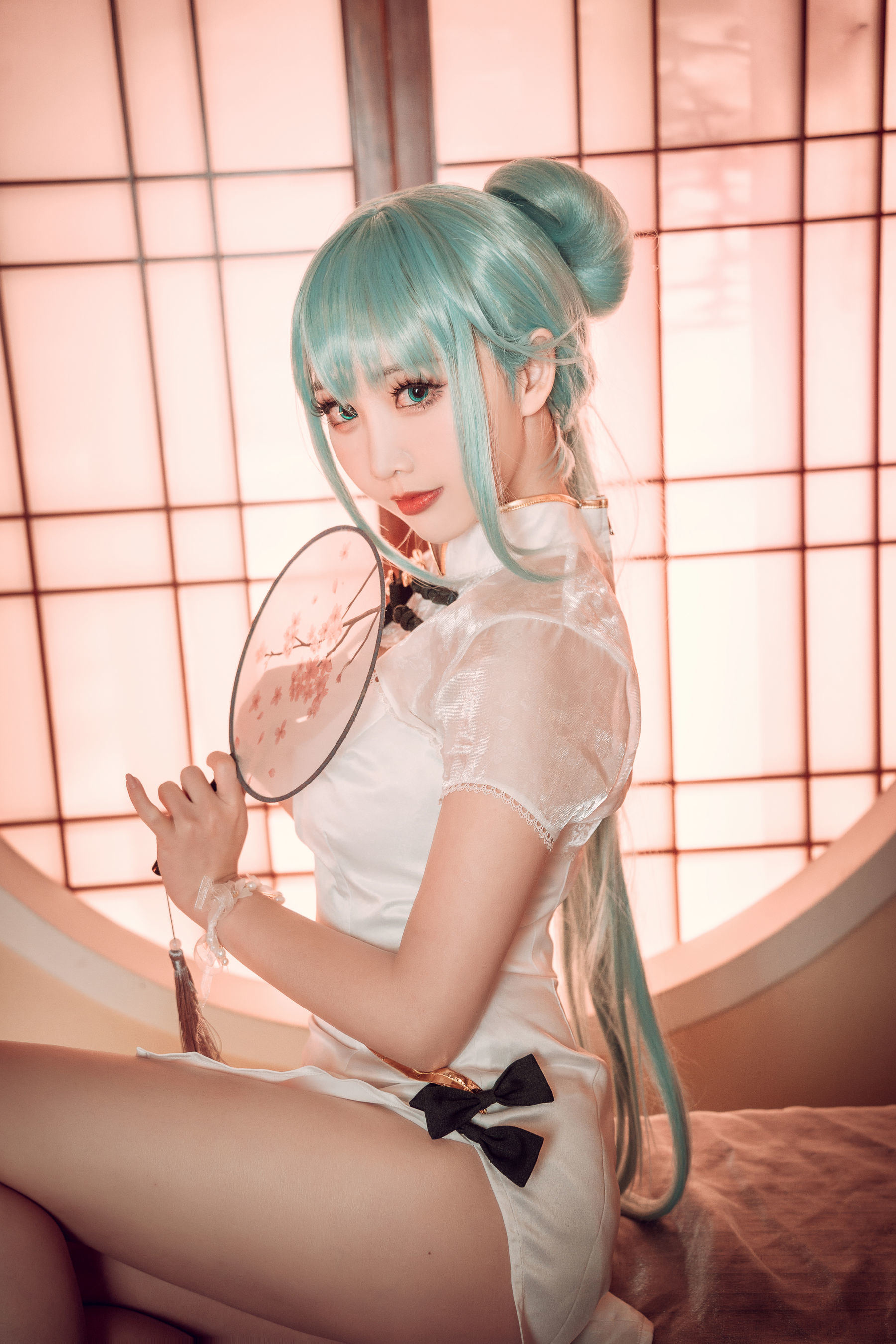 COS福利] 可愛人氣Coser麵餅仙兒 - 初音旗袍