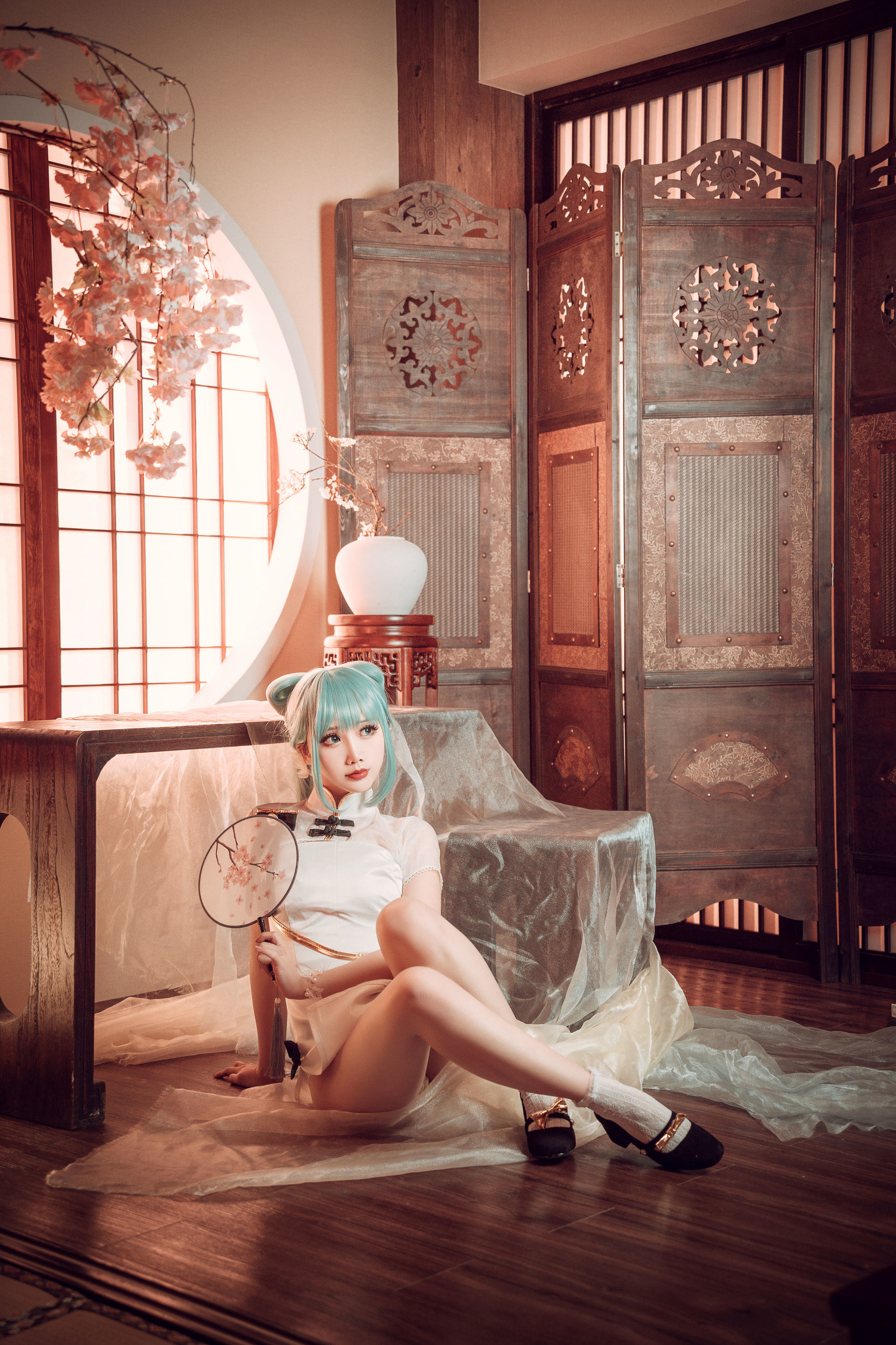 COS福利] 可愛人氣Coser麵餅仙兒 - 初音旗袍