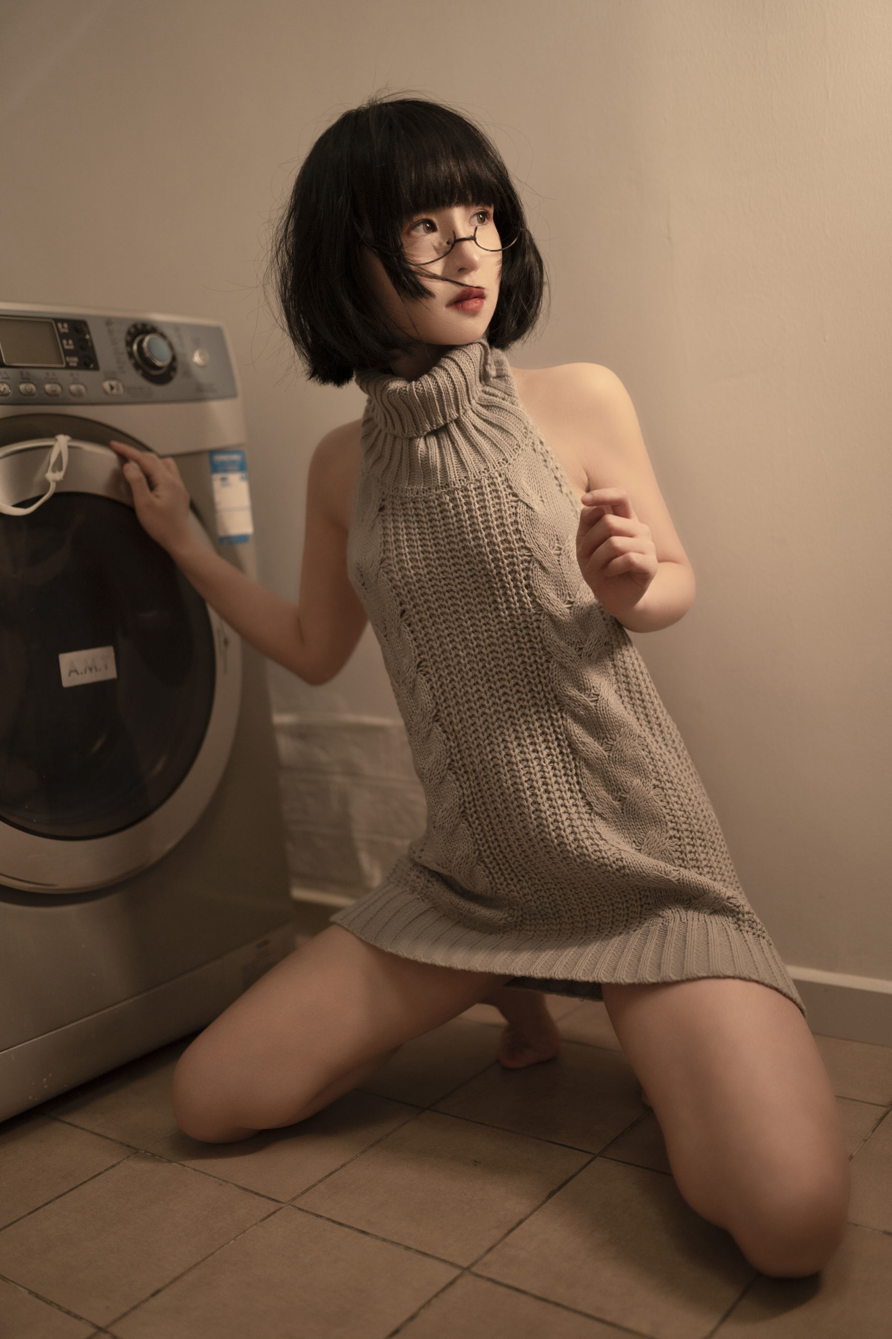 COS Welfare] Beautiful Girl Yun Zai - Repairing Washing Machine