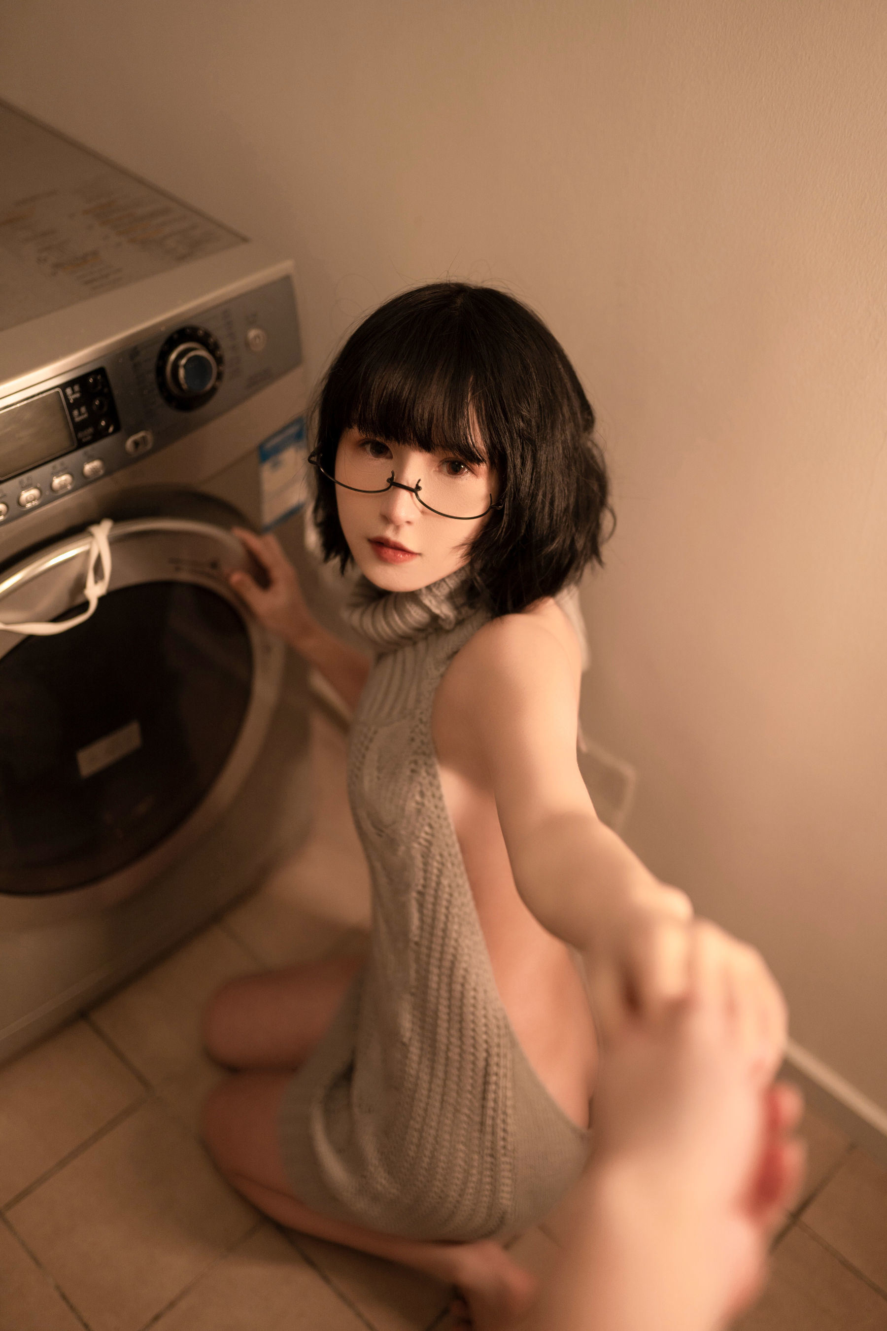 COS Welfare] Beautiful Girl Yun Zai - Repairing Washing Machine