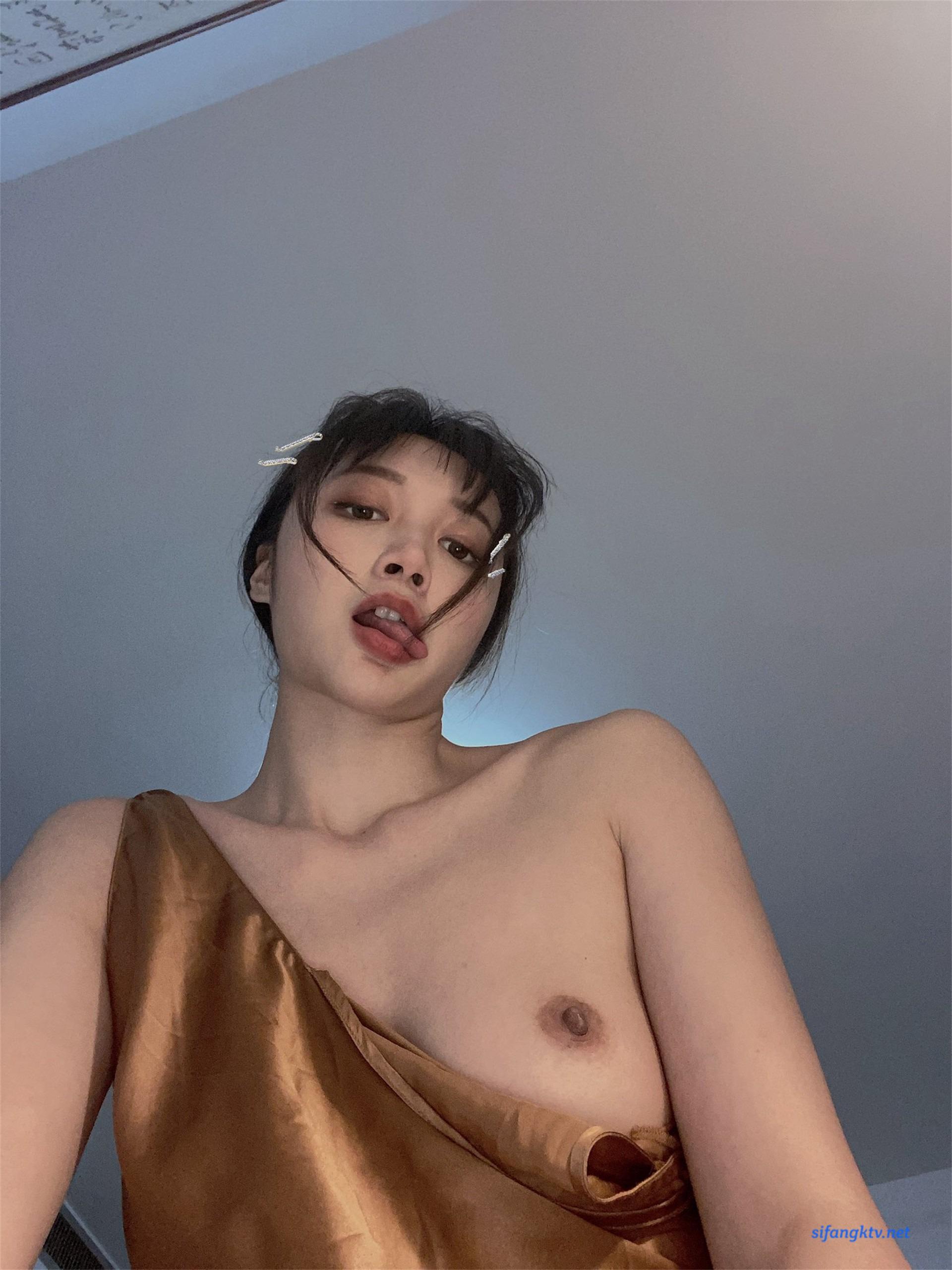 Shanghai Girl Aooomi 61P