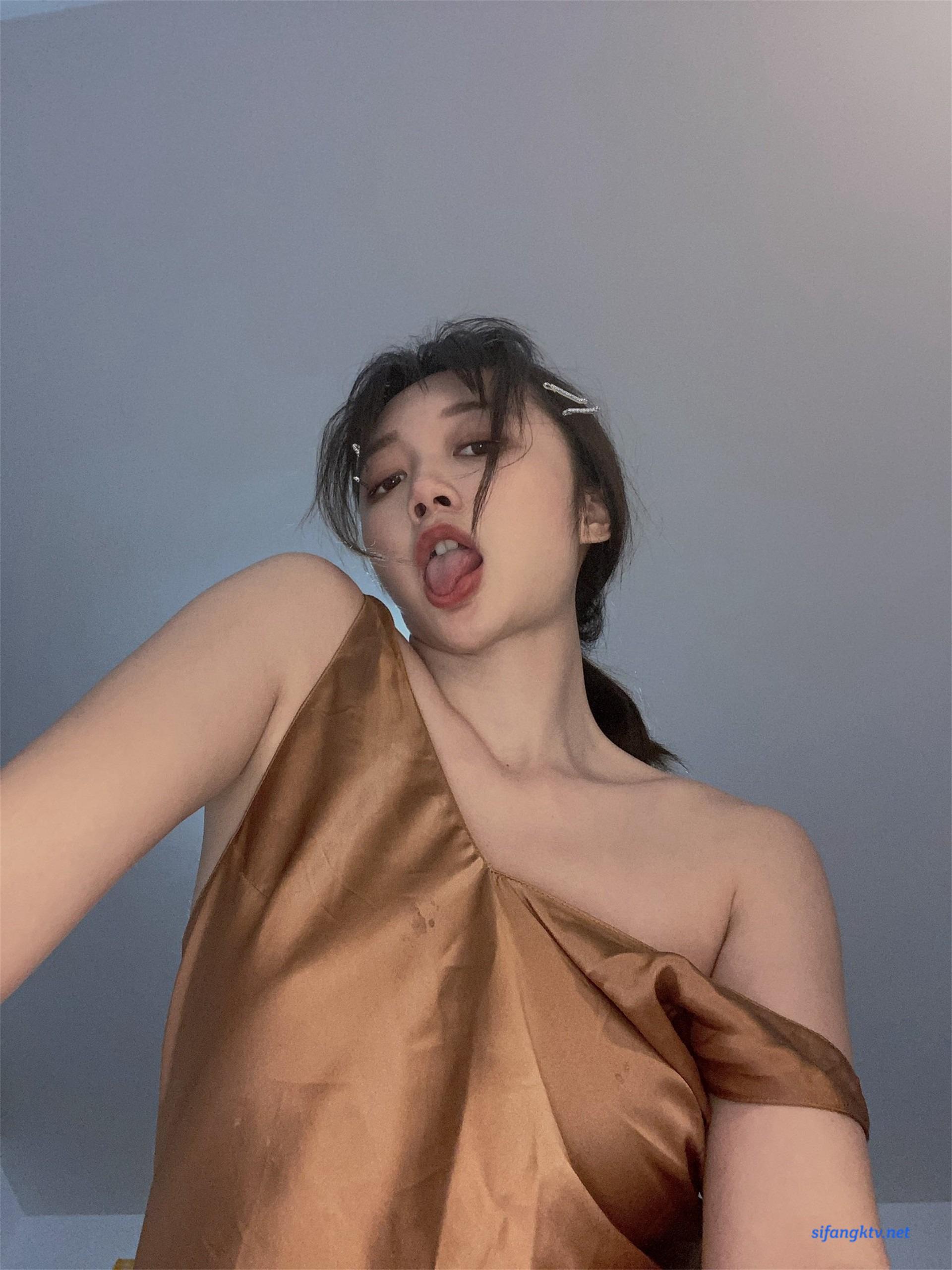 Shanghai Girl Aooomi 61P