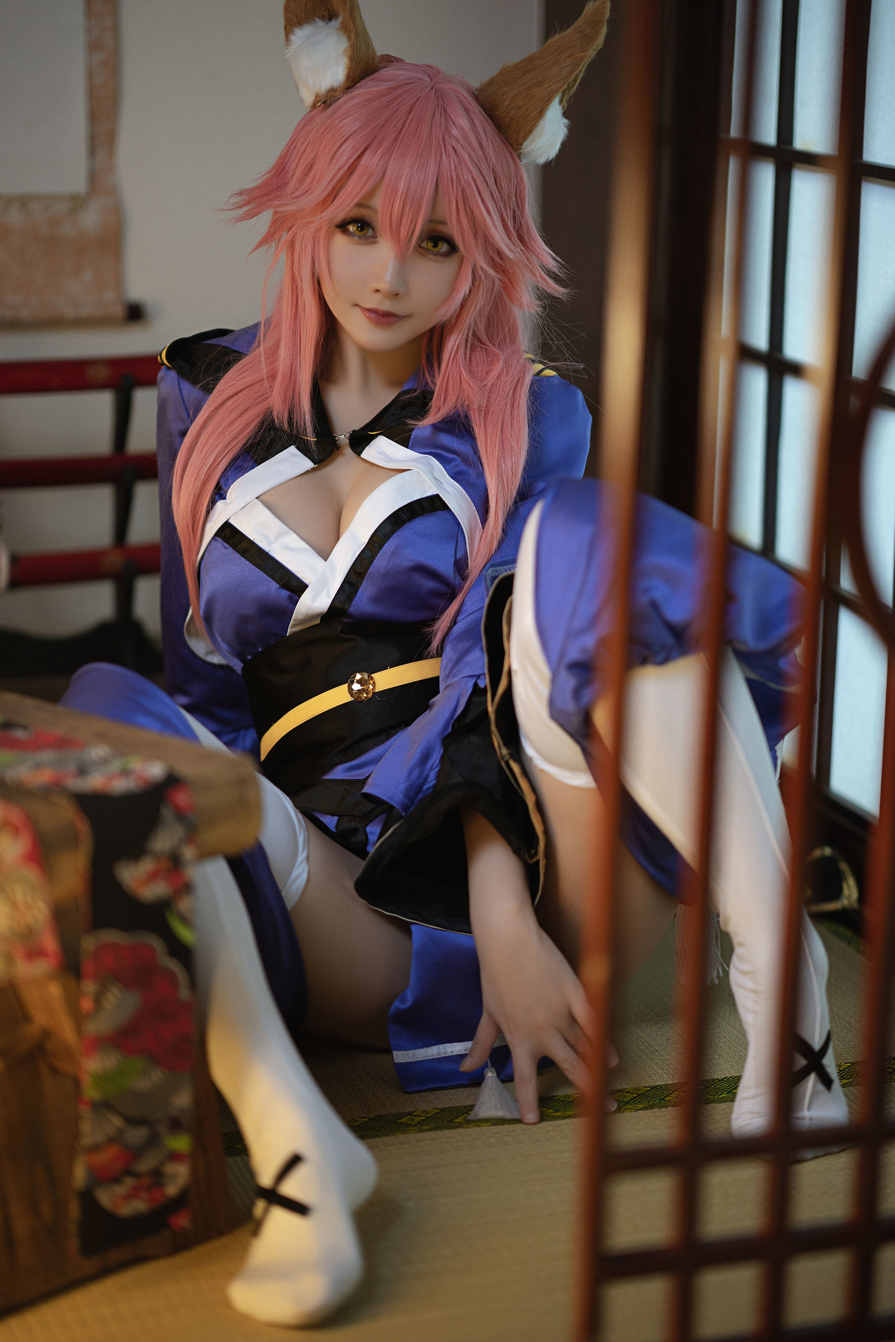 COS Welfare] Coser Xiaojie Xing Zhi Chi Chi - Goshujin-sama "Tamamo-no-Mae Loyal Dog Building Up Strength, Ready to Go