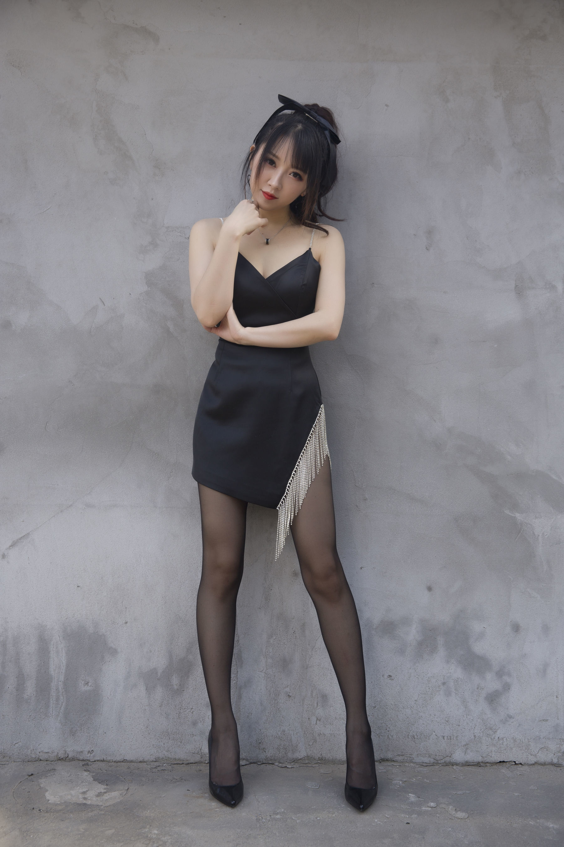[COS福利] 斗鱼主播小女巫露娜 - 黑色流苏
