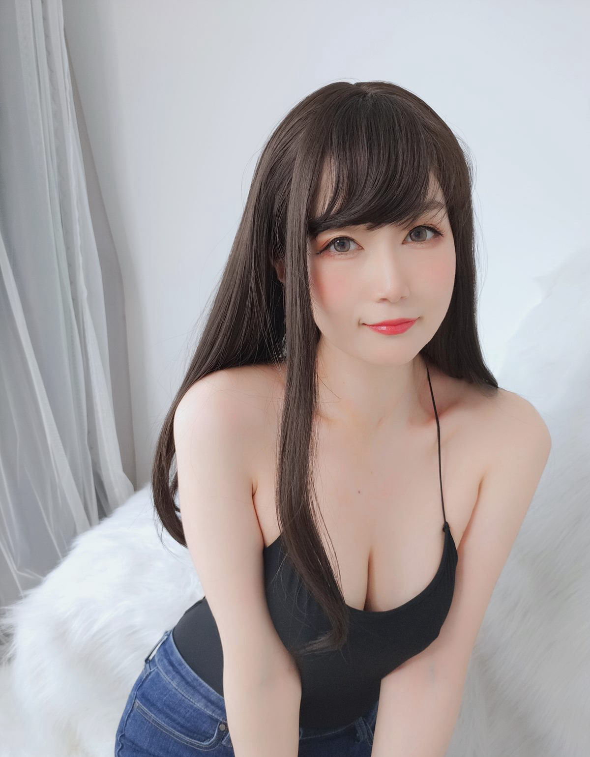 Bạch Ngân 81 quyến rũ cosplay cám dỗ da trắng mịn ngực trần quần jeans bó sát siêu dâm mông vút đẹp mông.