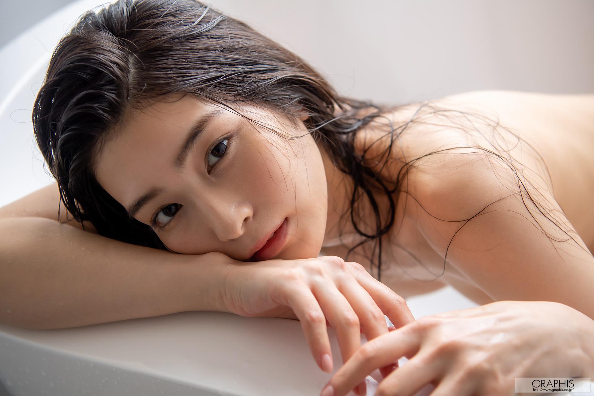 [Graphis] RAINY SEASON SPECIAL 2021 – 本庄鈴 161P