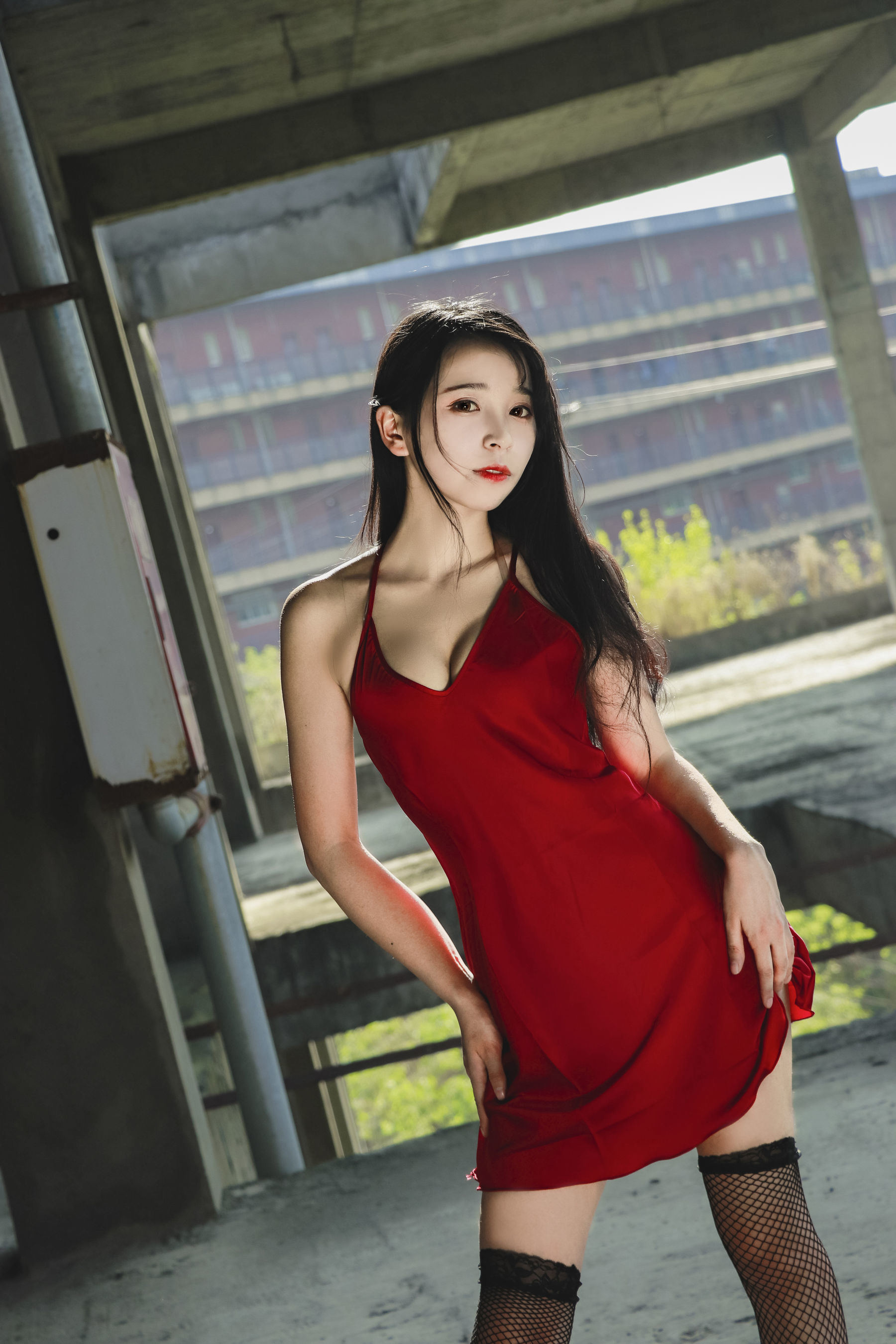 Miao Tang Điện Ảnh] Tập 394 Váy dây màu đỏ