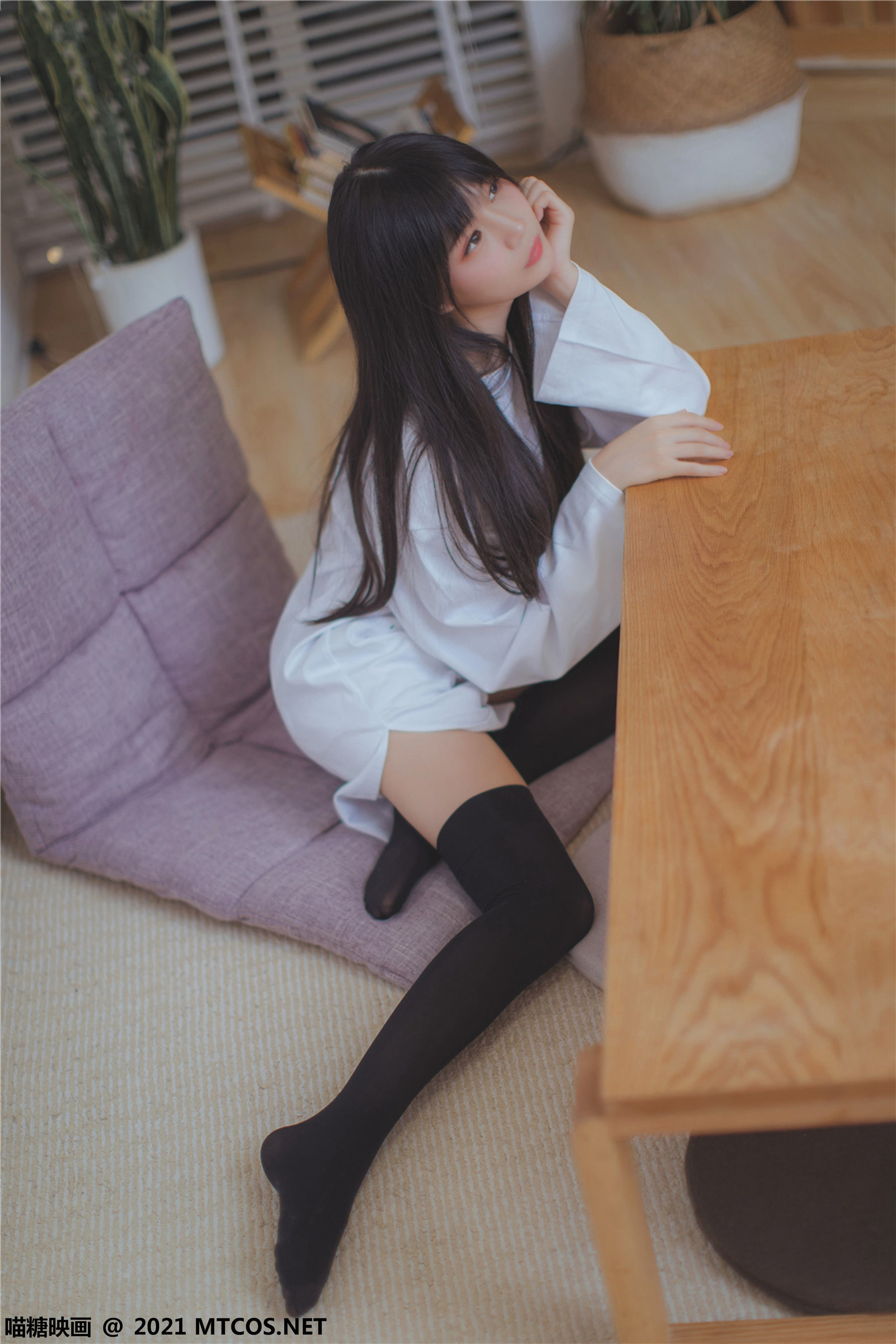 Miao Tang Film Vol. 403: Summer White T-Shirt
