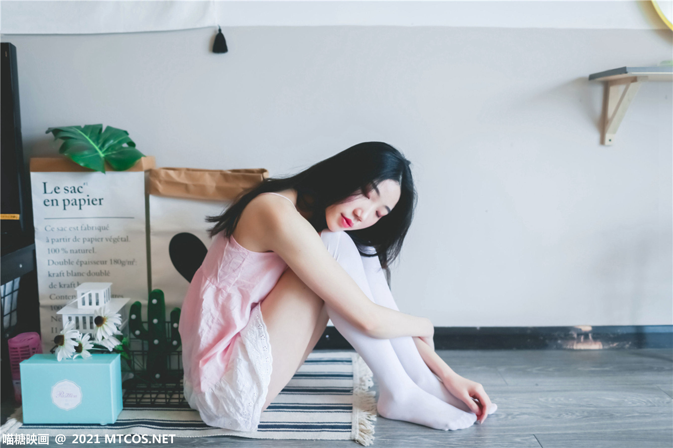 Meow Sugar Film] VOL.406 Pink Skirt Homestay