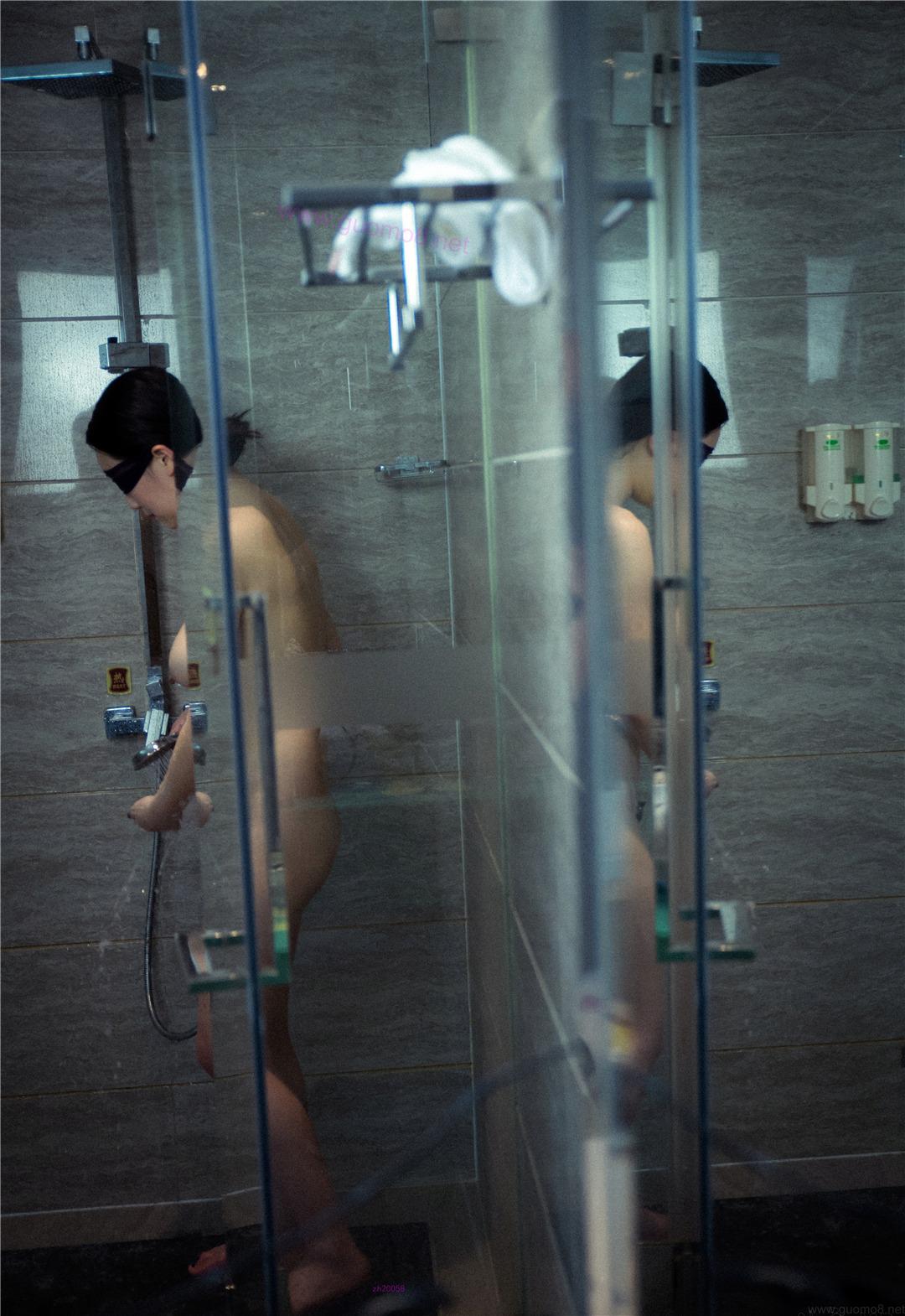 국모 장쉐신 141P