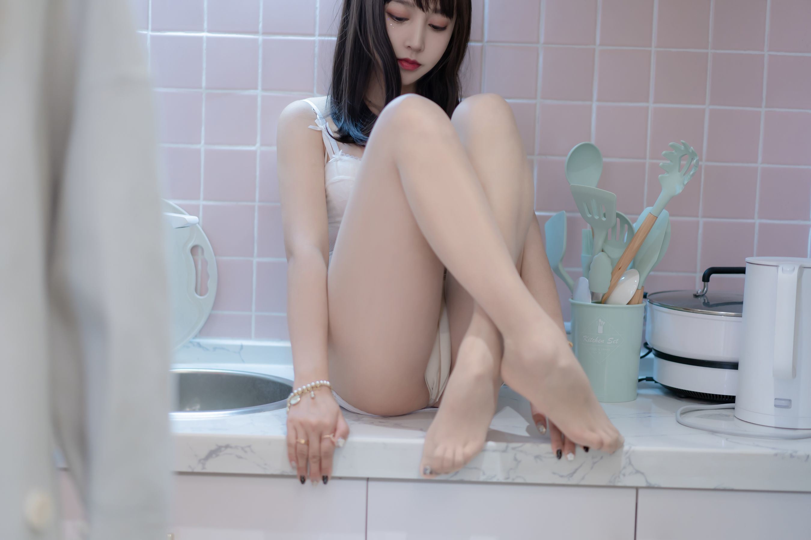 [COS福利] 斗鱼米线线sama写真 - 大姐姐