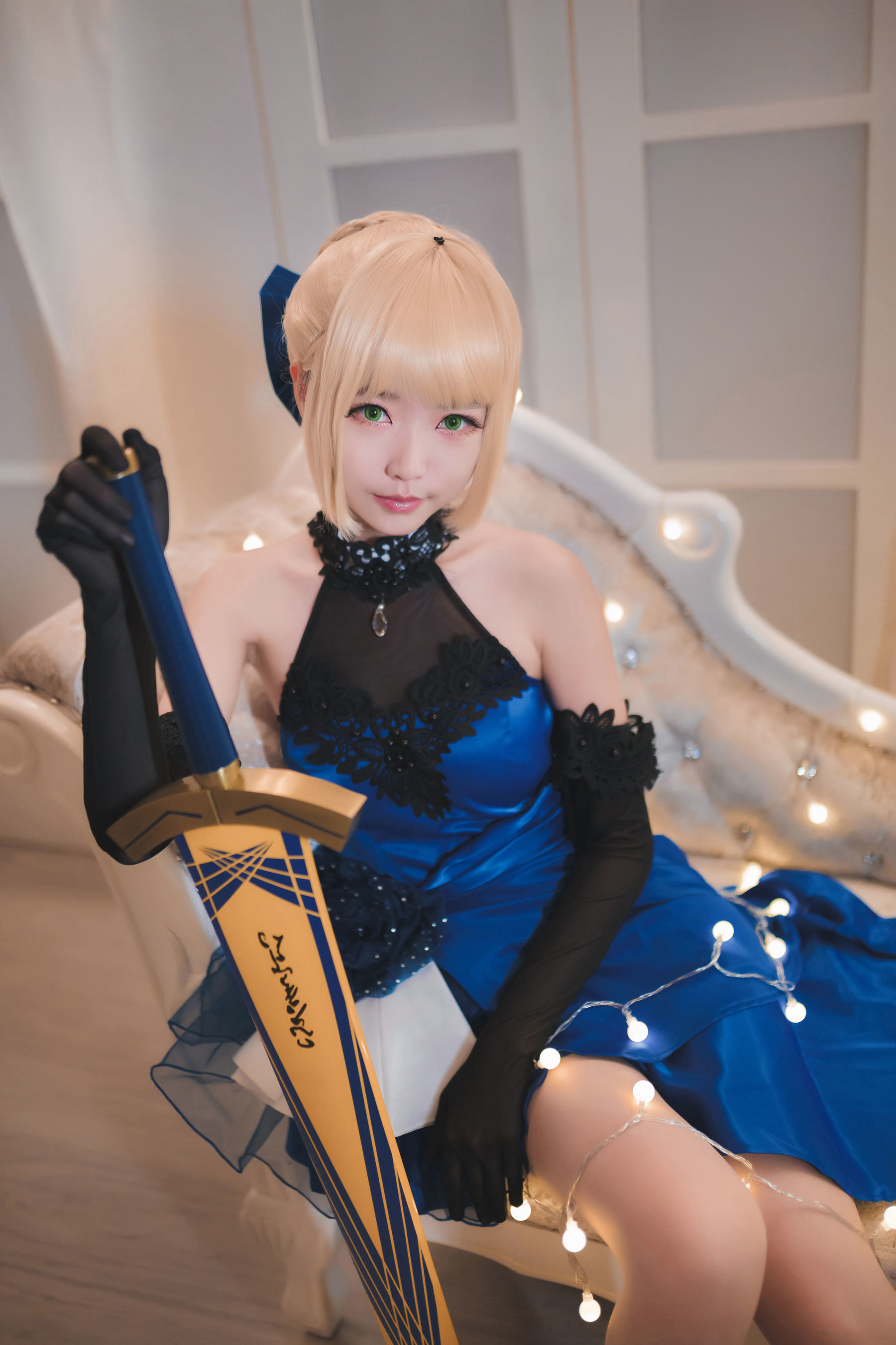 COS Welfare] Anime Blogger Da Da Juan Juan Xiao Juan - See Her Majesty the Queen