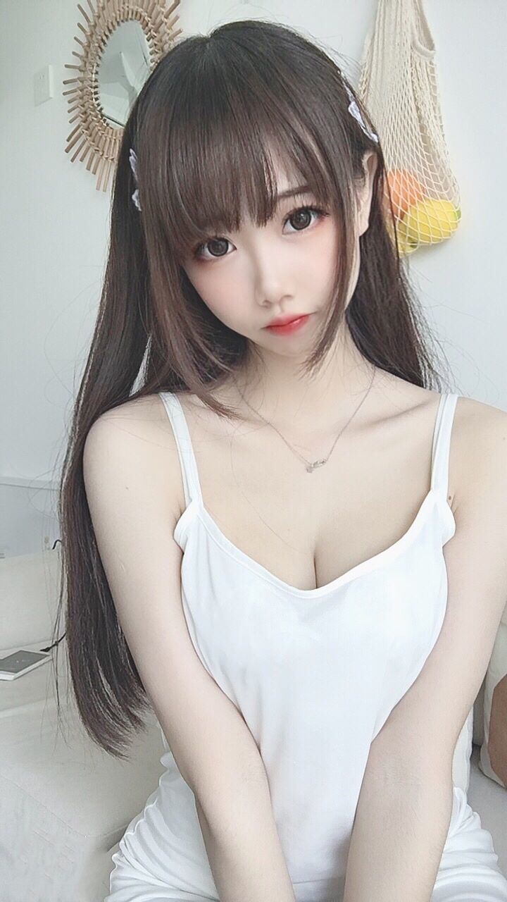 COS 福利] コスお姉さん雪琪 - ストッキング吊帯スカート
